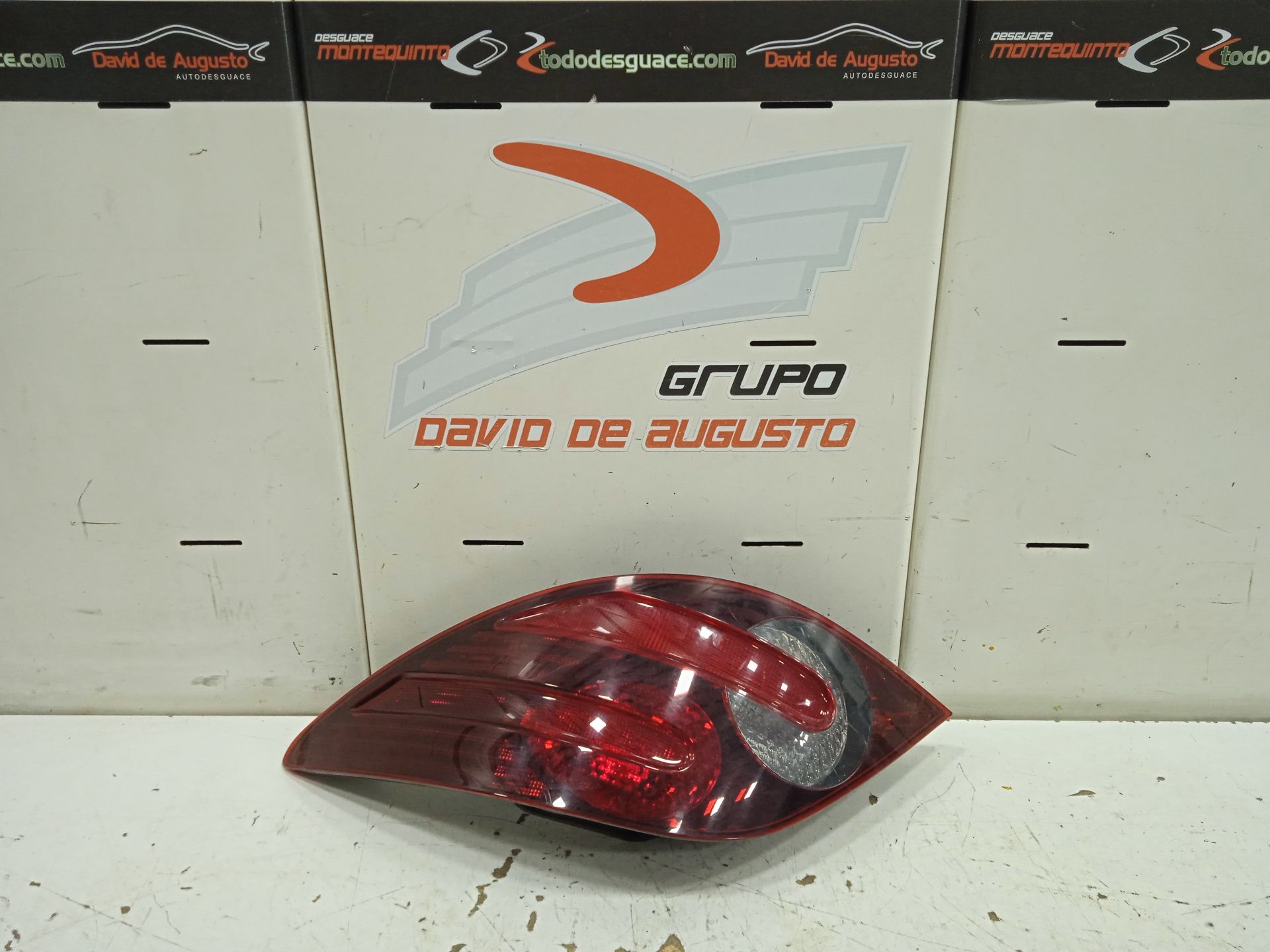 Piloto trasero derecho mercedes-benz clase r (bm 251) 320 cdi (251.022)