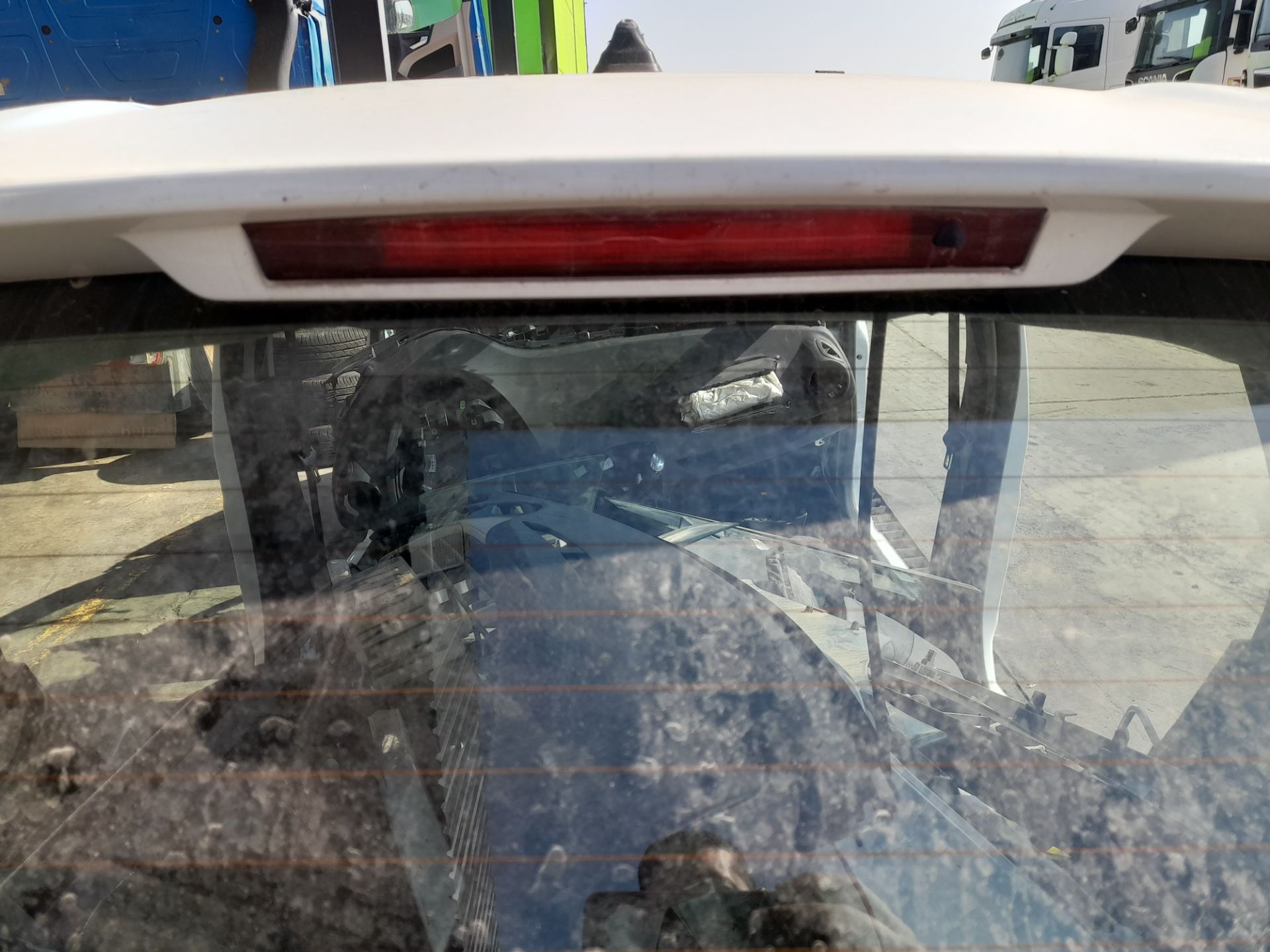 Porton trasero renault clio iv wolfnoir