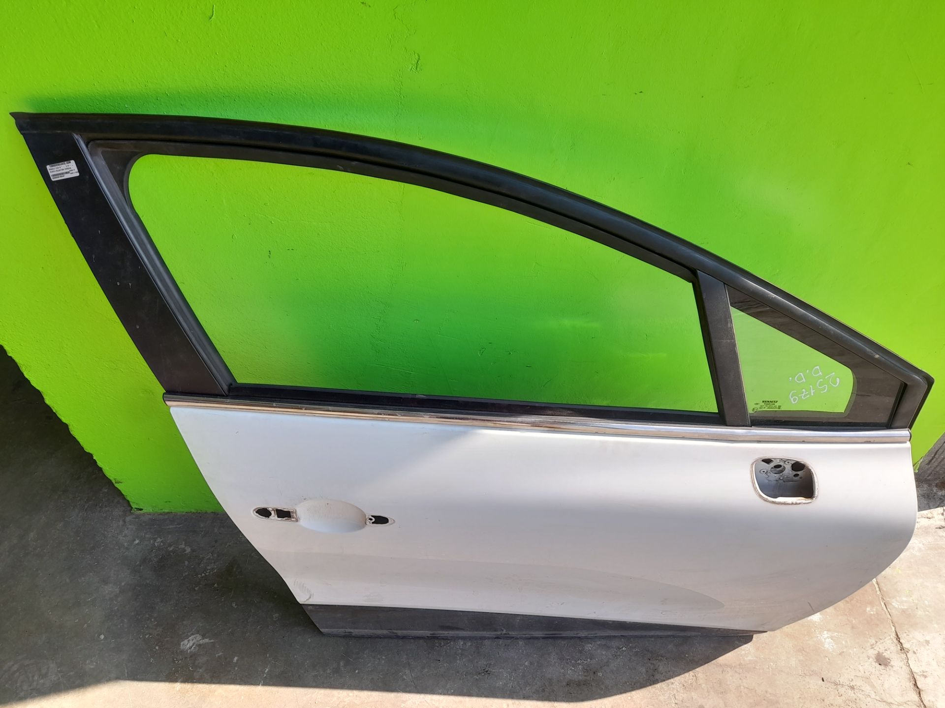 Puerta delantera derecha renault clio iv wolfnoir