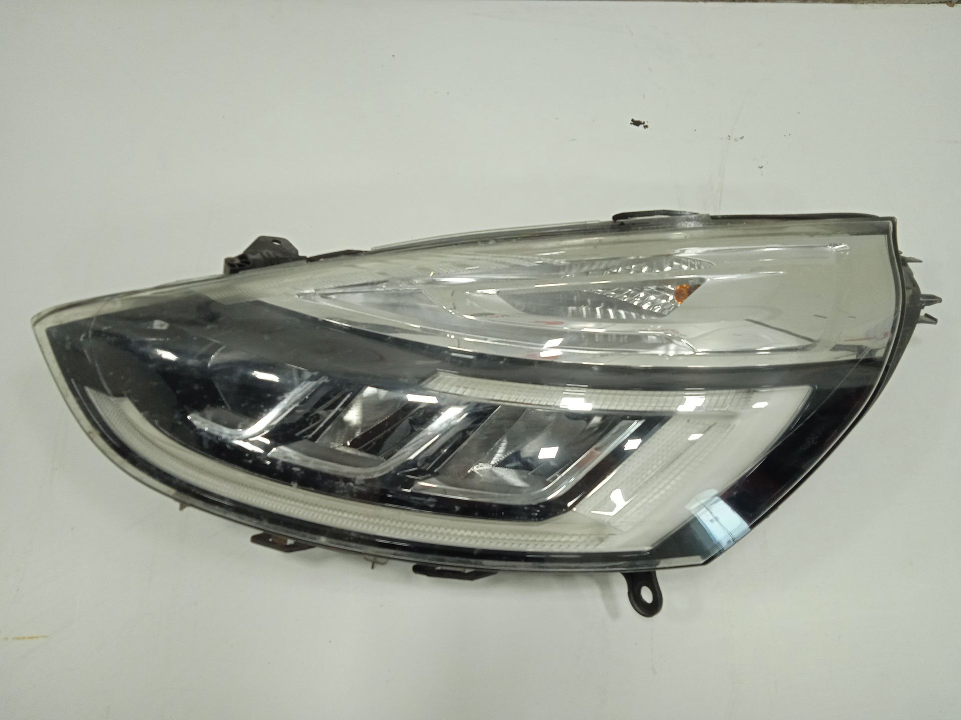 Faro izquierdo renault clio iv wolfnoir