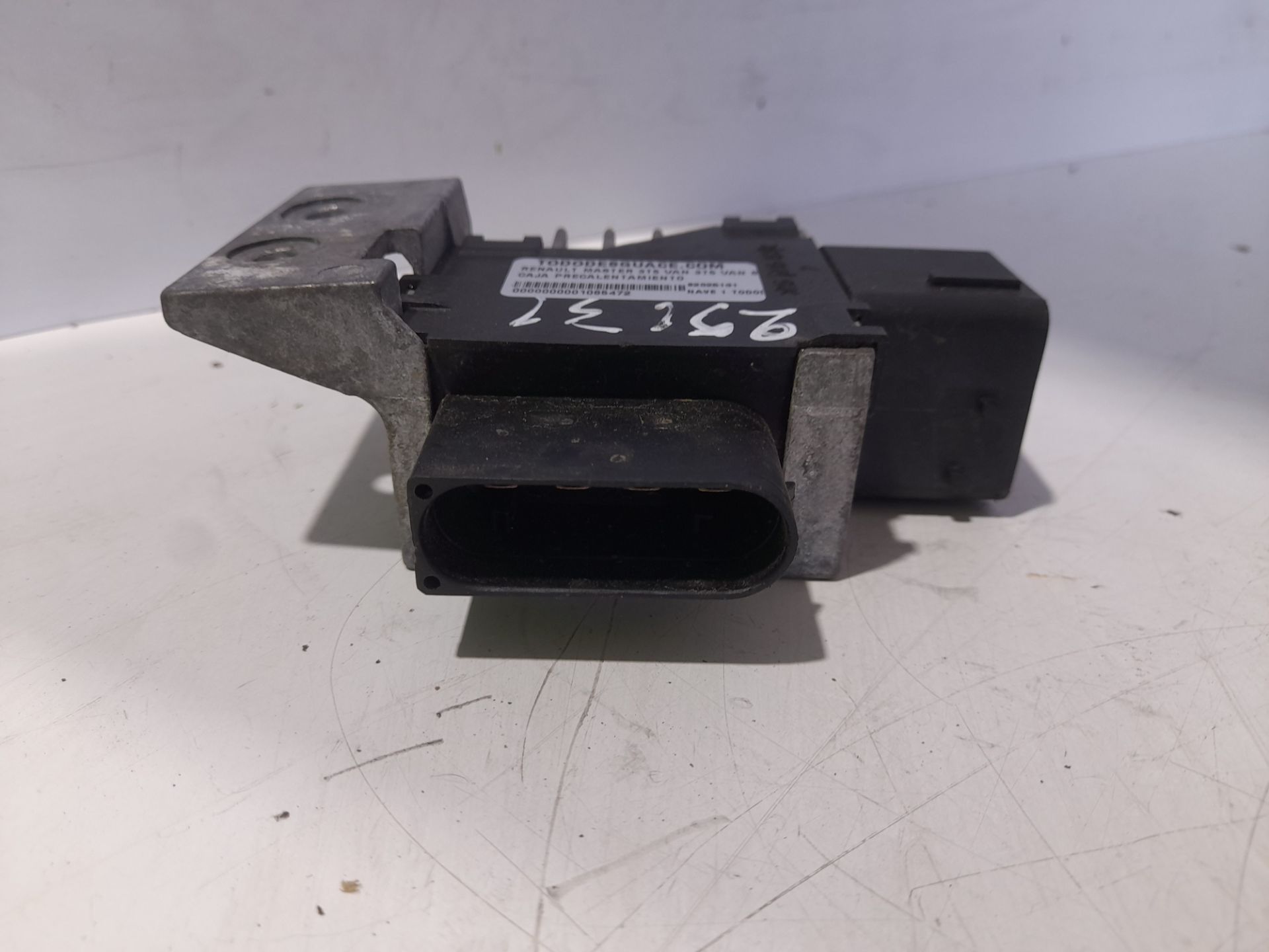 Caja precalentamiento renault  no identificado