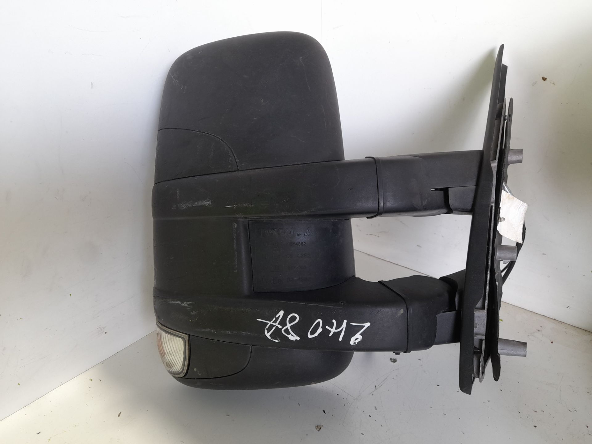 Retrovisor derecho iveco  no identificado