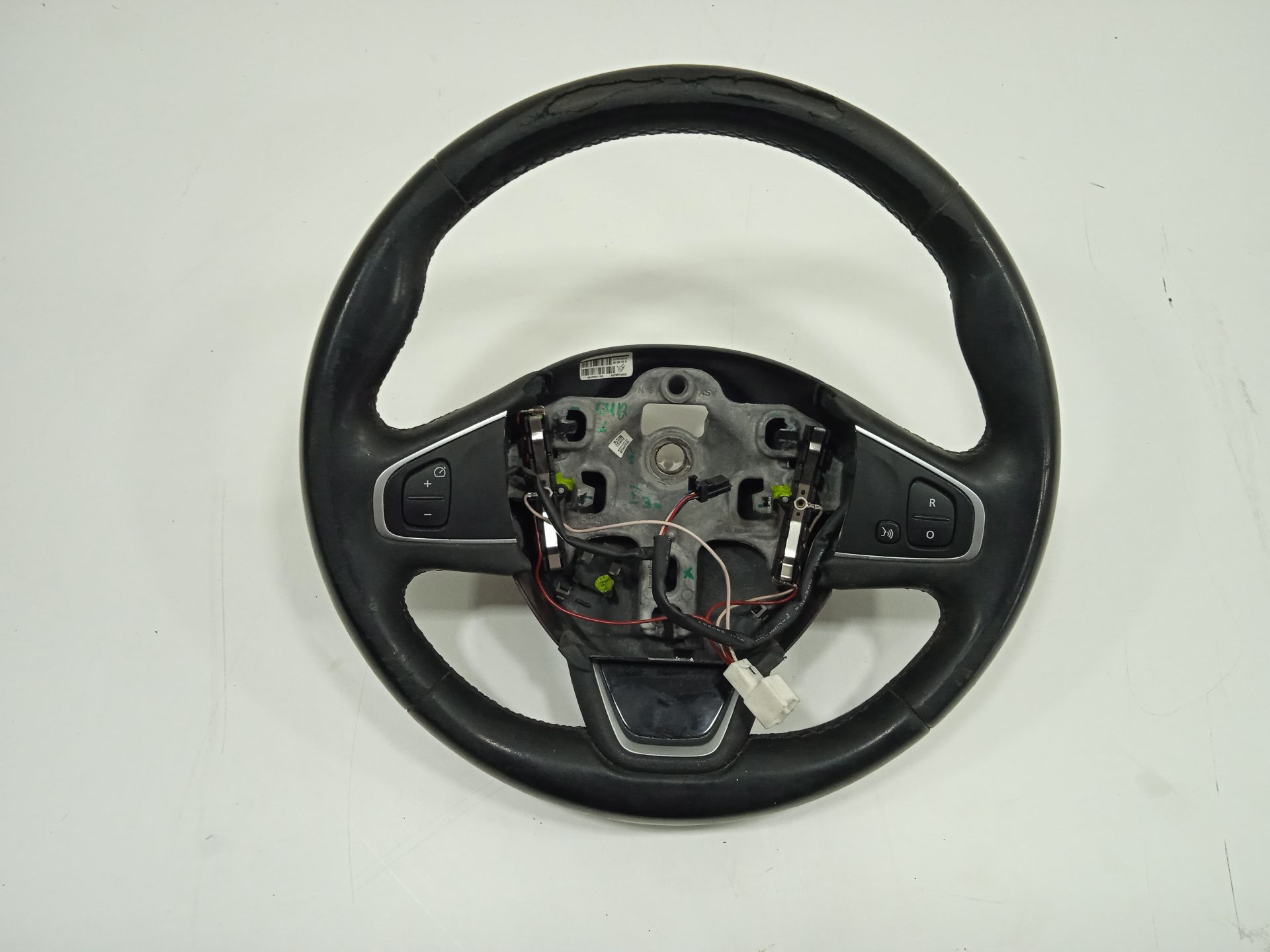 Volante renault clio iv wolfnoir