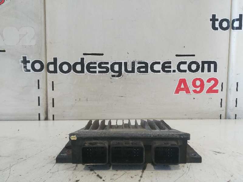  centralita motor uce   renault megane ii berlina 5p authentique 1.5 dci diesel