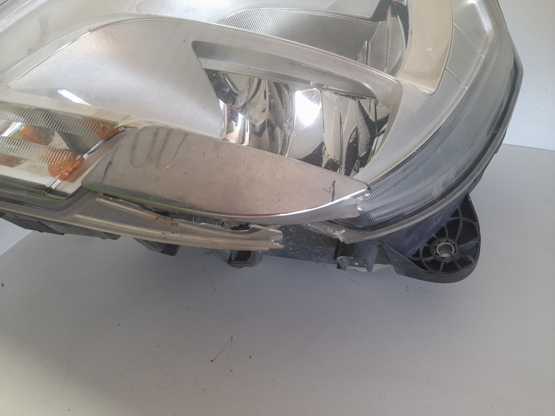 Faro izquierdo daf xf (euro 6) 4x2 fahrgestell spacecab