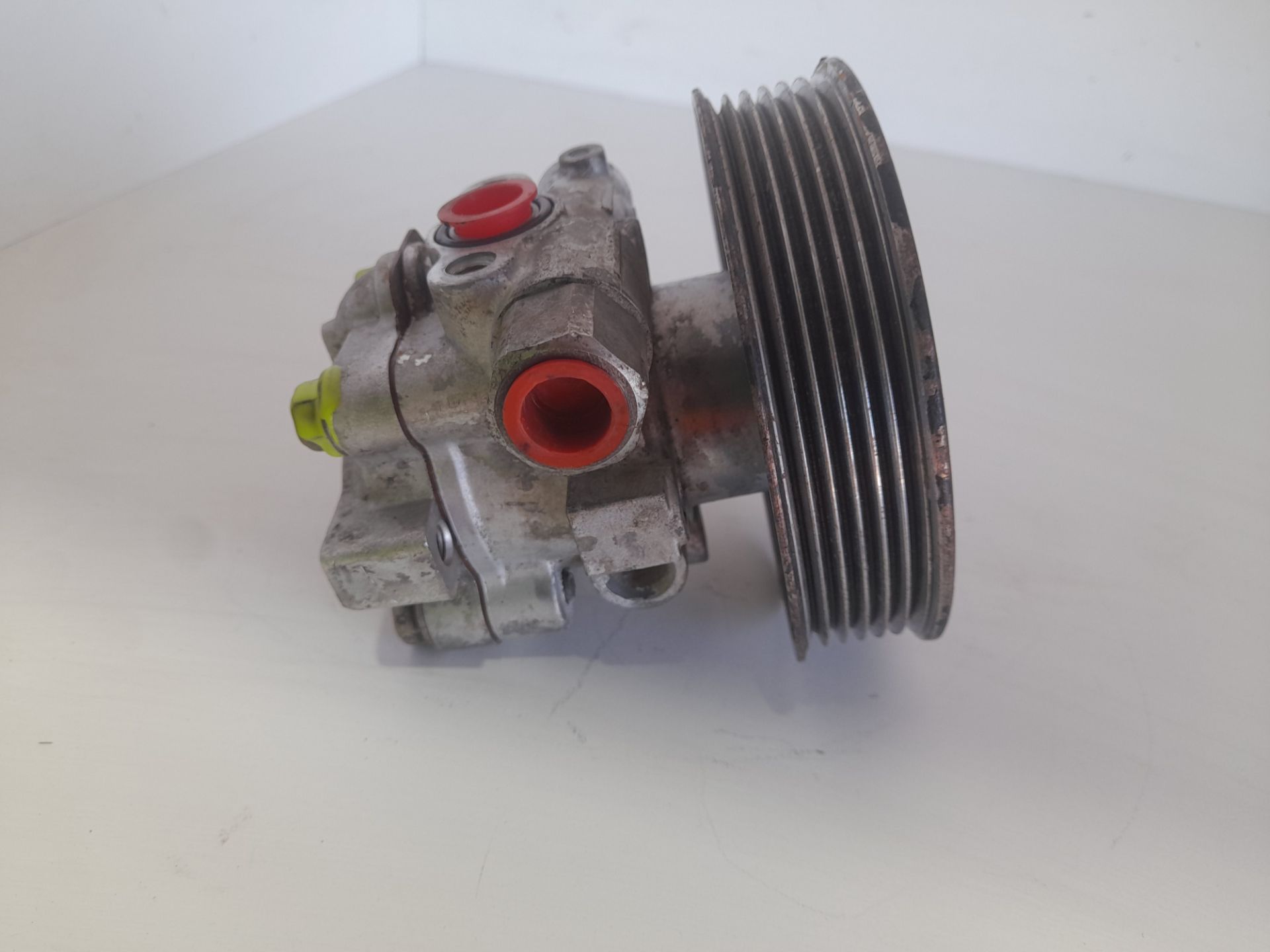Bomba direccion hyundai santa fe (sm) 2.0 gls crdi