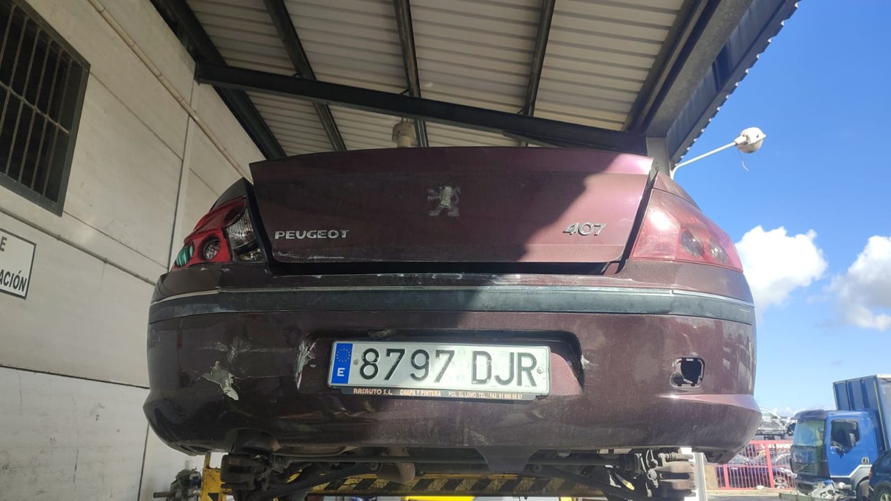Caja reles / fusibles peugeot 407 premium