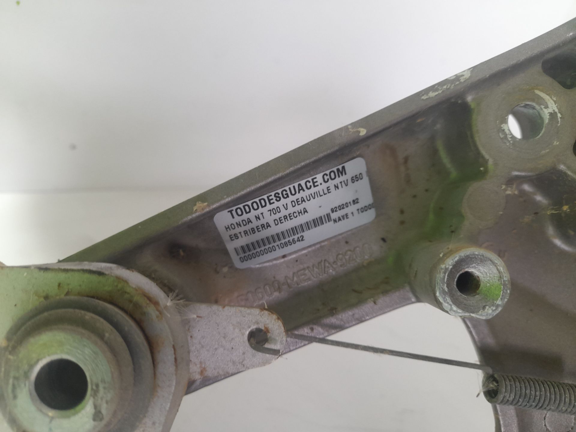 Estribera derecha honda nt 700 v deauville ntv 650 revere          (rc33)