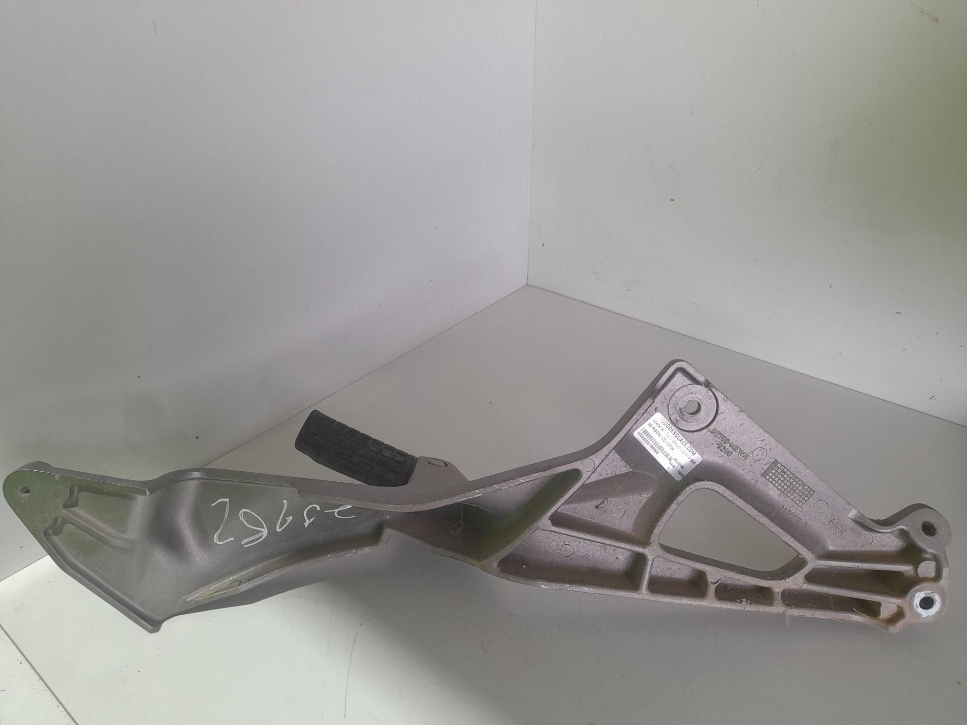 Estribera izquierda honda nt 700 v deauville ntv 650 revere          (rc33)