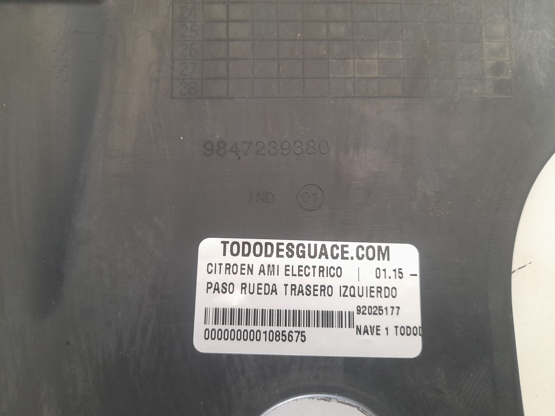 Paso rueda trasero izquierdo citroen  no identificado