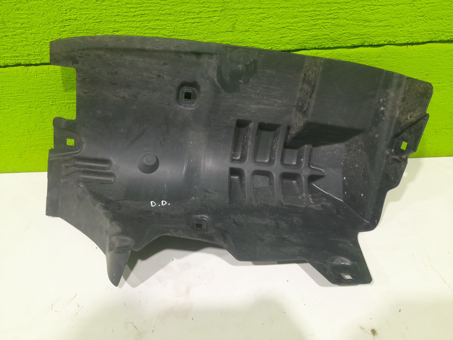 Paso rueda delantero derecho citroen  no identificado
