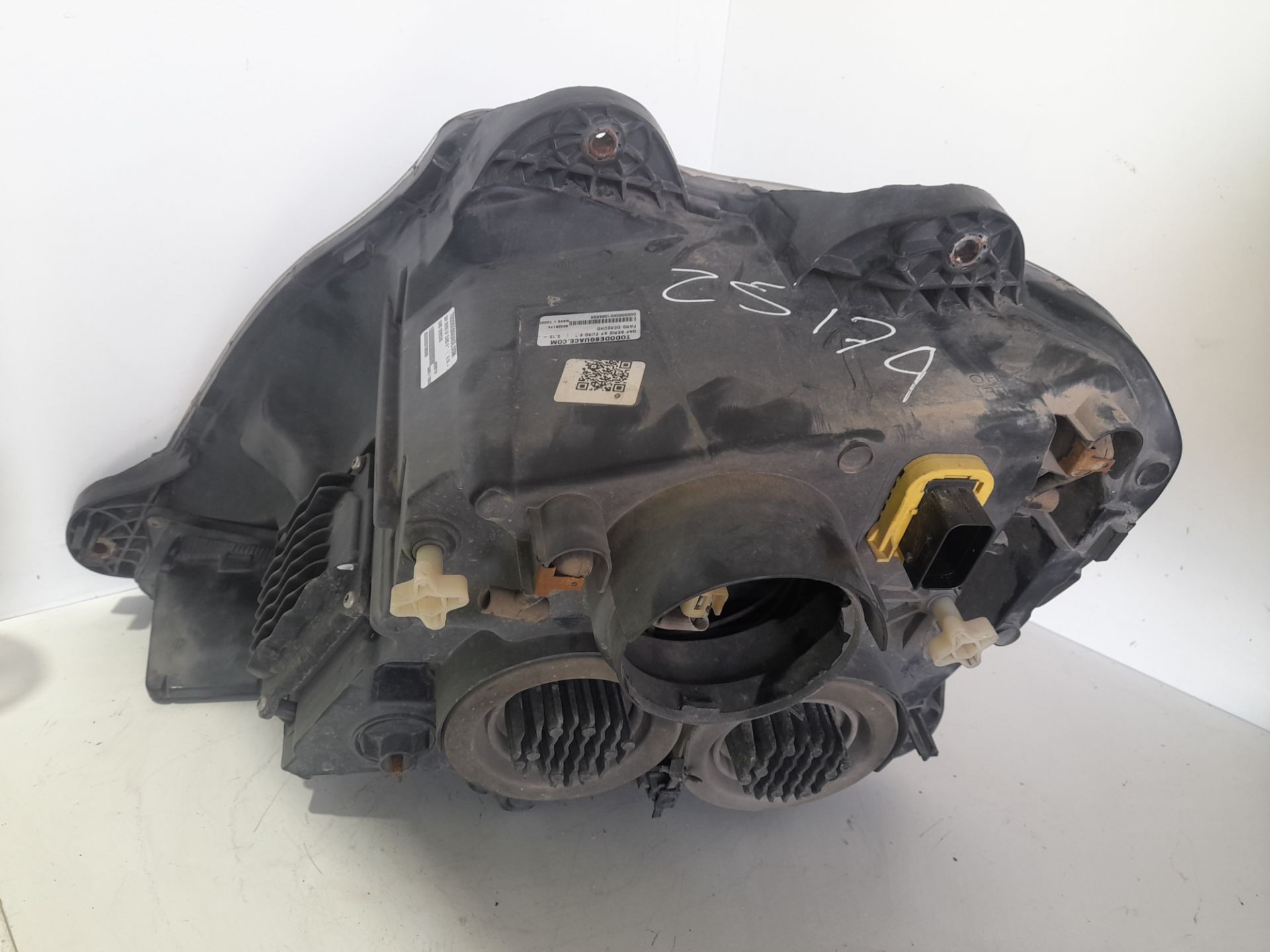 Faro derecho daf xf (euro 6) 4x2 fahrgestell spacecab