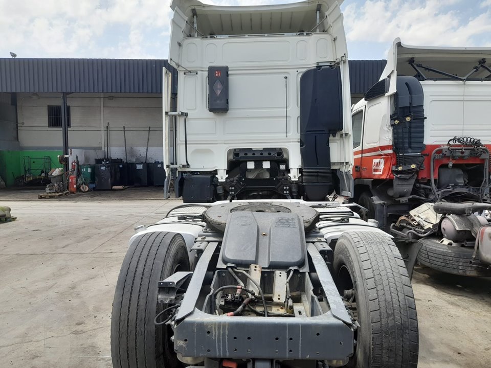 No identificado daf xf (euro 6) 4x2 fahrgestell spacecab