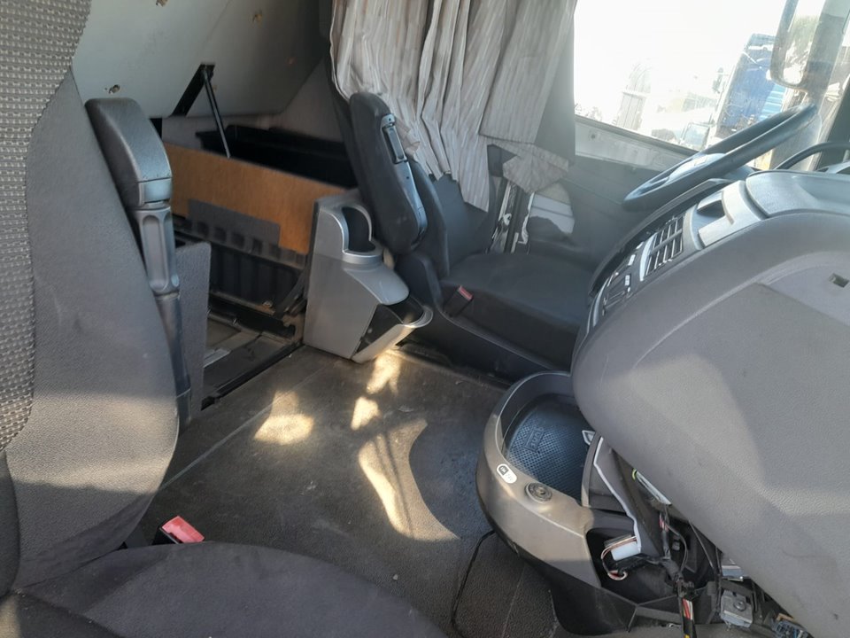 No identificado daf xf (euro 6) 4x2 fahrgestell spacecab