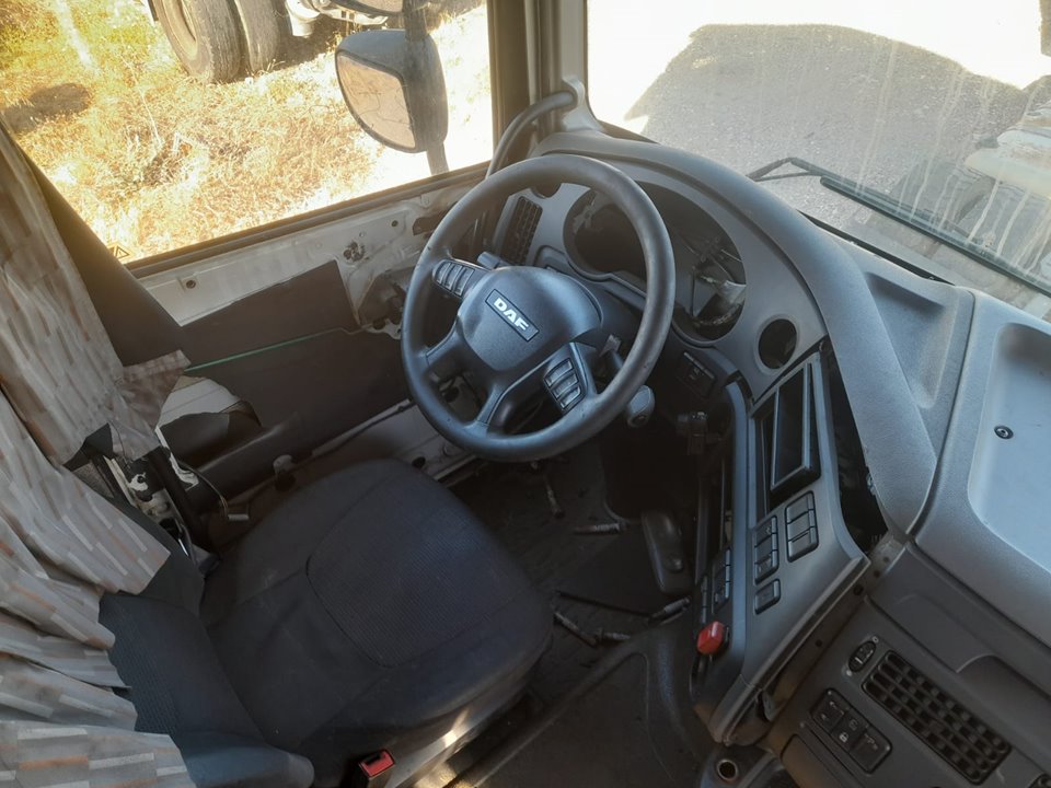 No identificado daf xf (euro 6) 4x2 fahrgestell spacecab