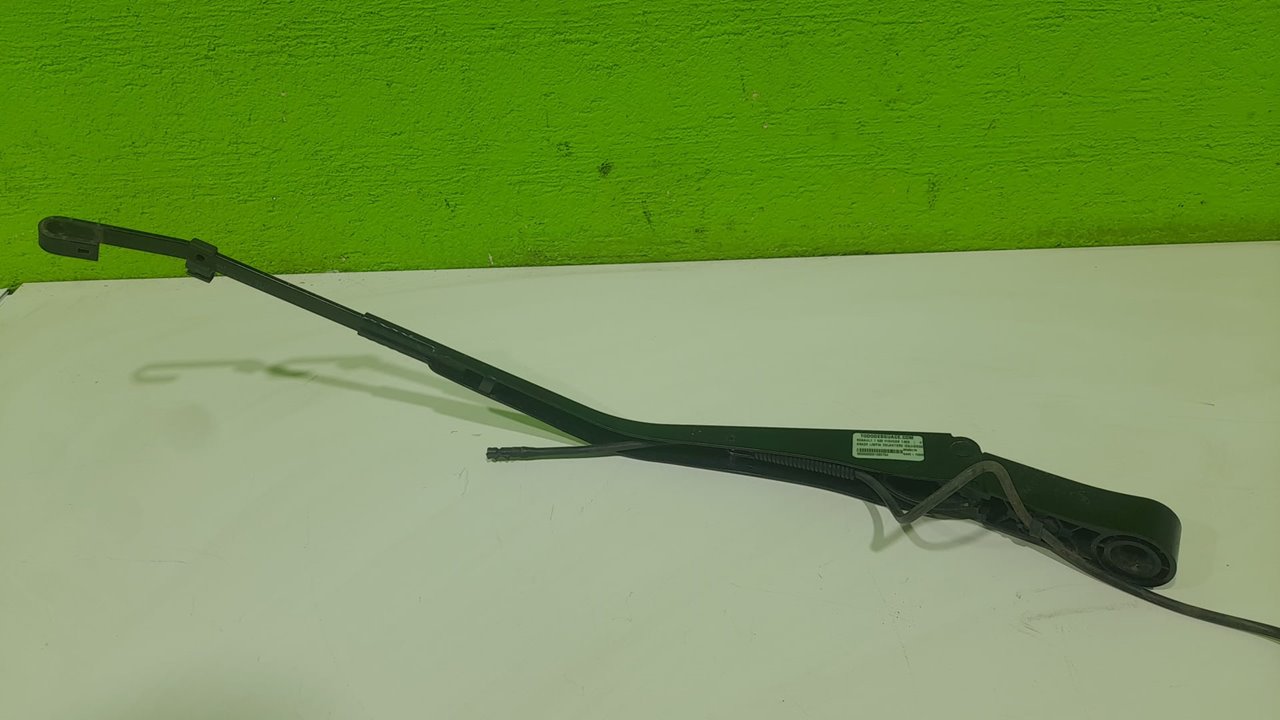 Brazo limpia delantero izquierdo   no identificado
