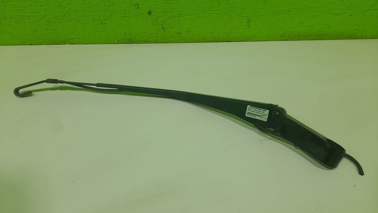 Brazo limpia delantero derecho   no identificado