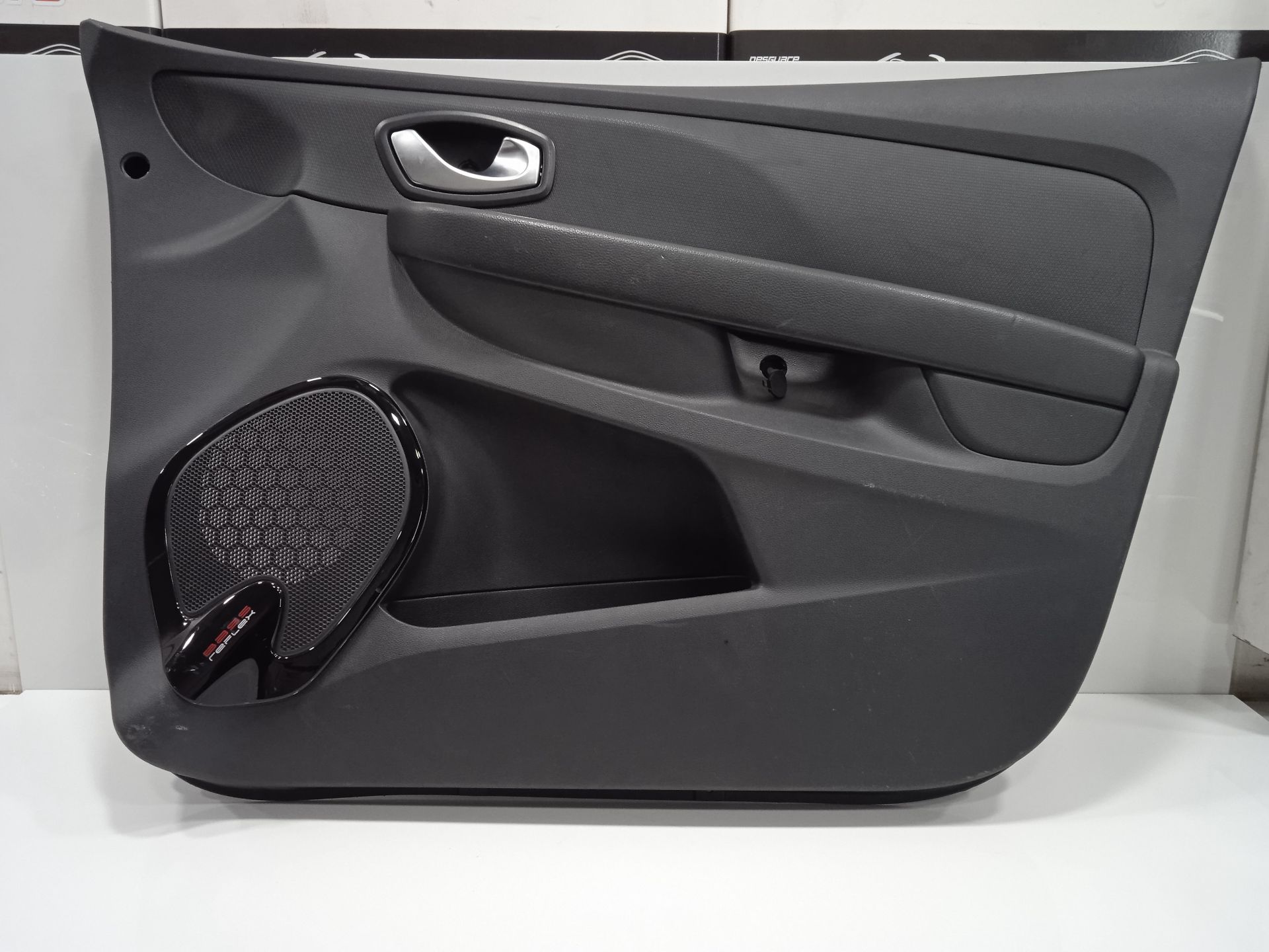No identificado renault clio iv wolfnoir