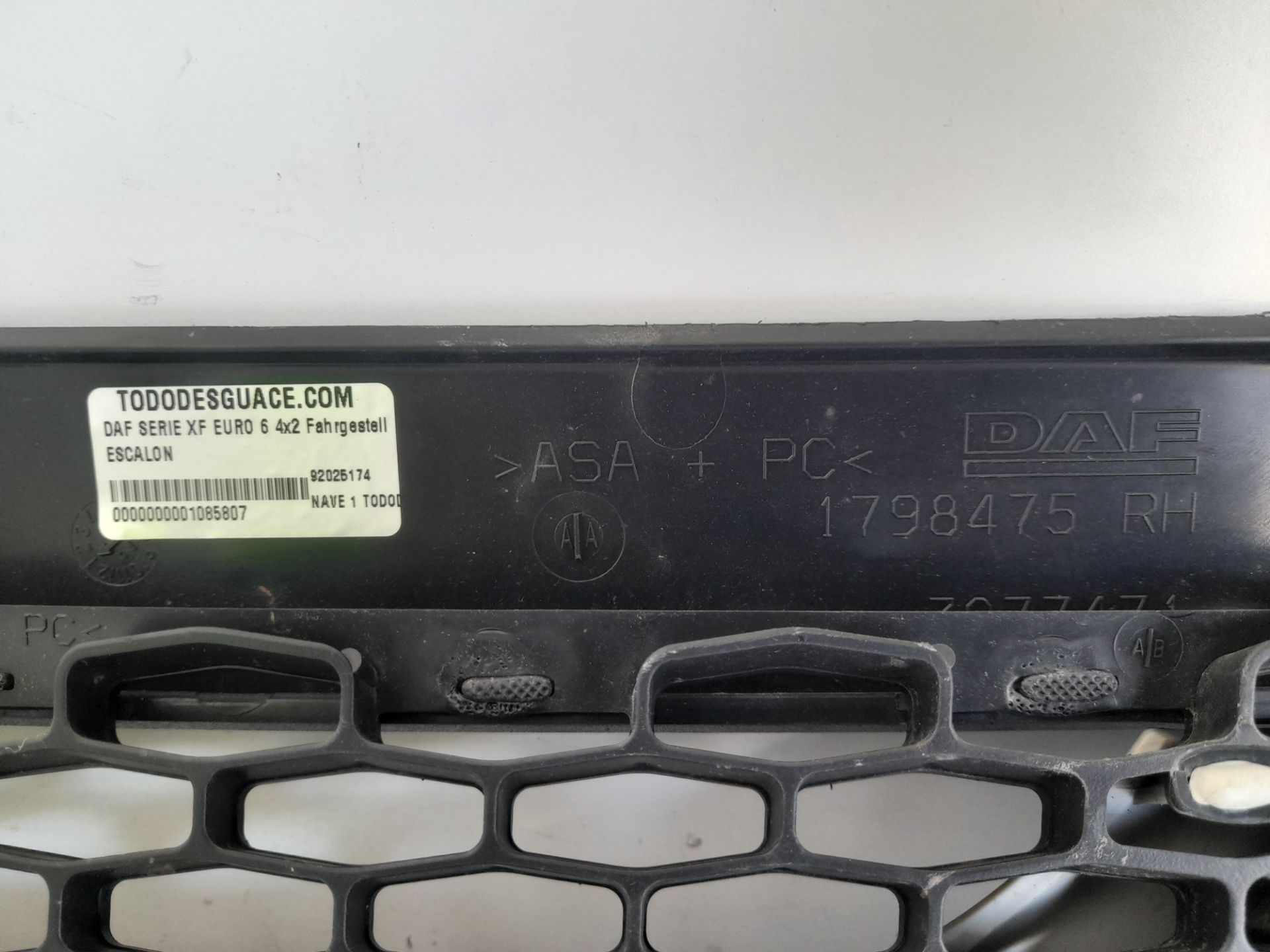 No identificado daf xf (euro 6) 4x2 fahrgestell spacecab