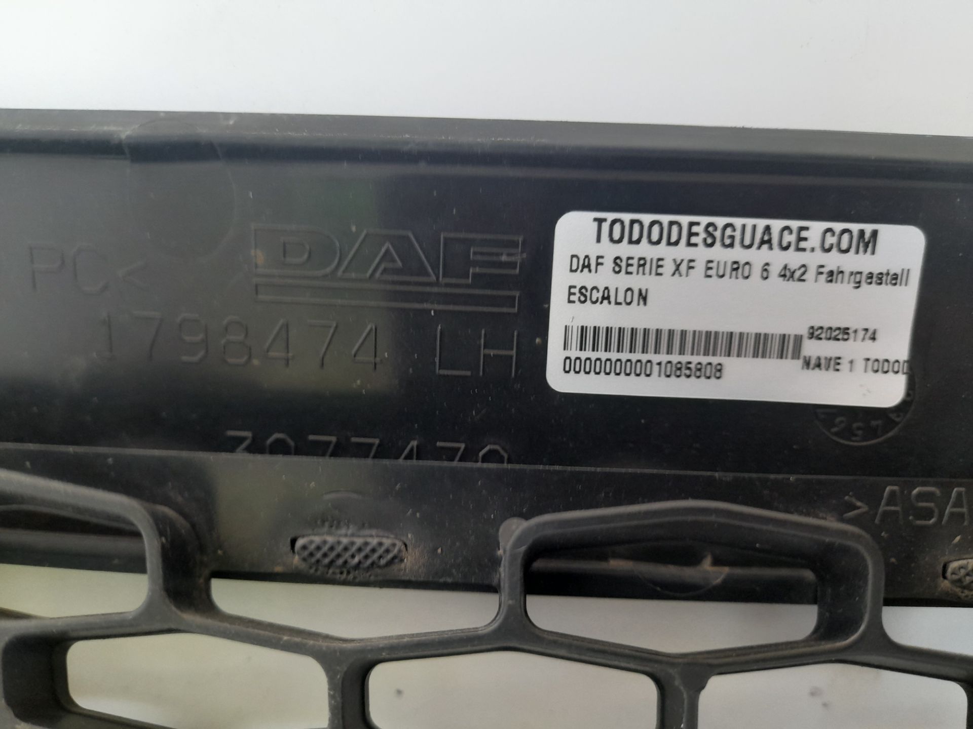 No identificado daf xf (euro 6) 4x2 fahrgestell spacecab