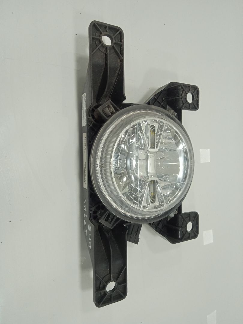 Faro derecho citroen  no identificado