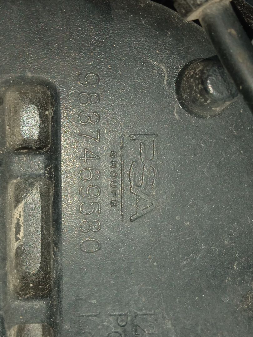 Faro derecho citroen  no identificado