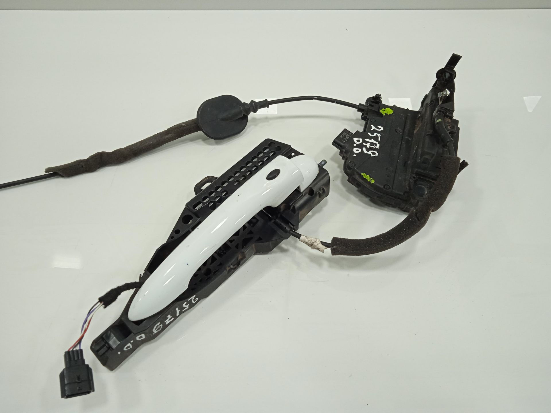 Cerradura puerta delantera derecha renault clio iv wolfnoir