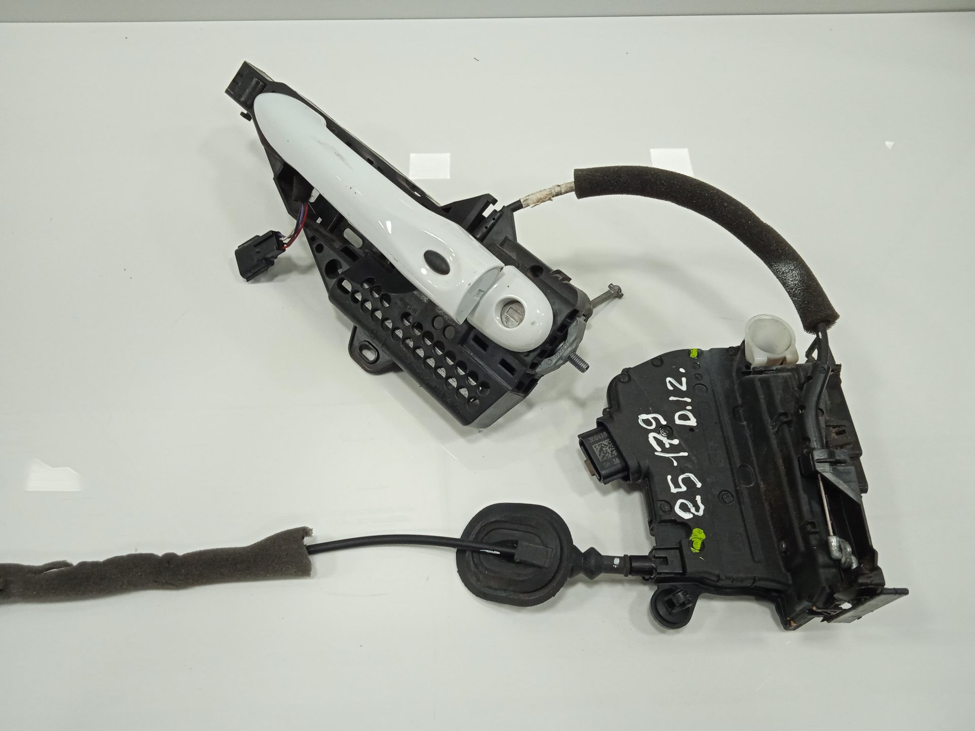Cerradura puerta delantera izquierda renault clio iv wolfnoir