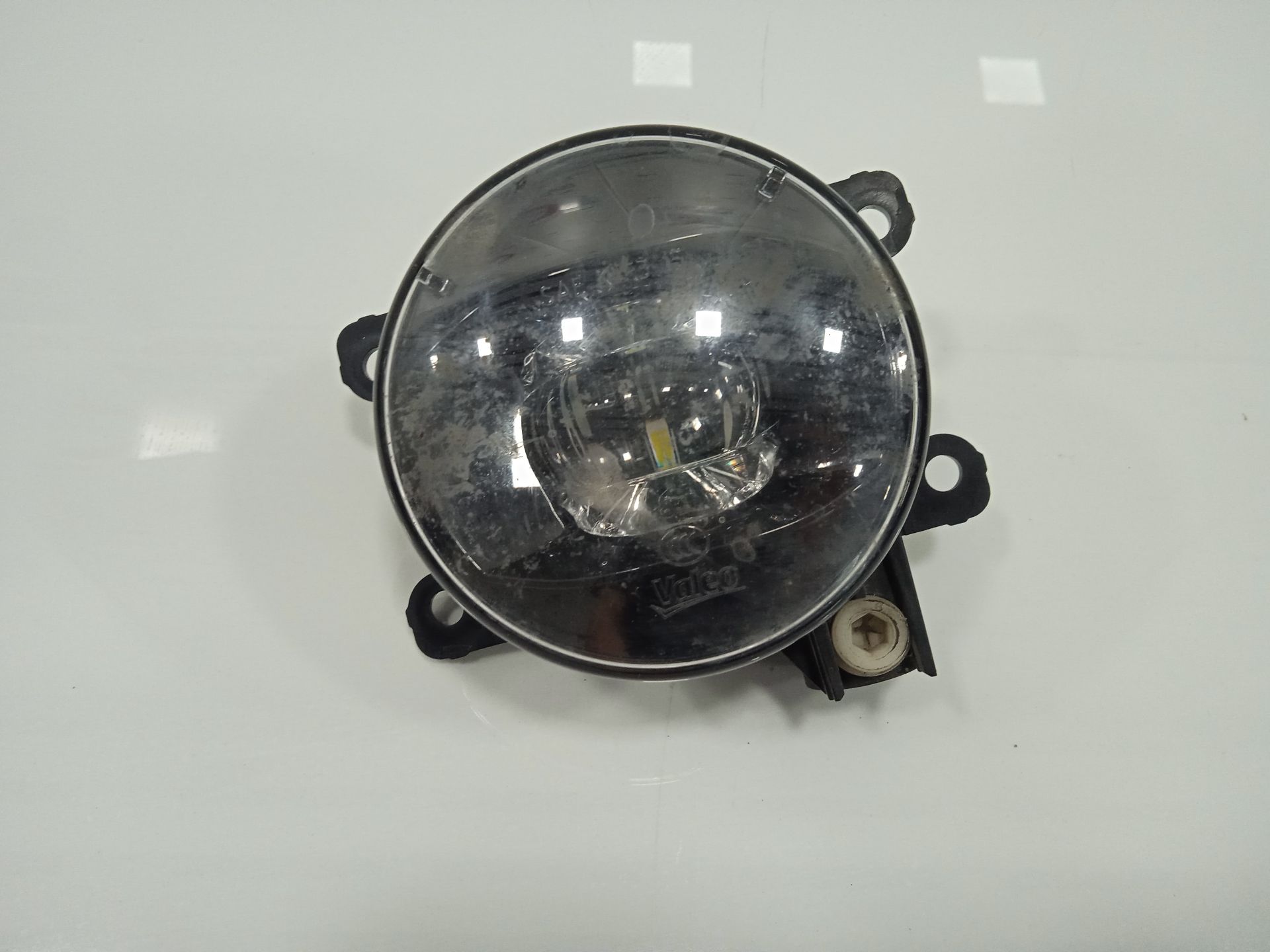 Faro antiniebla derecho renault clio iv wolfnoir