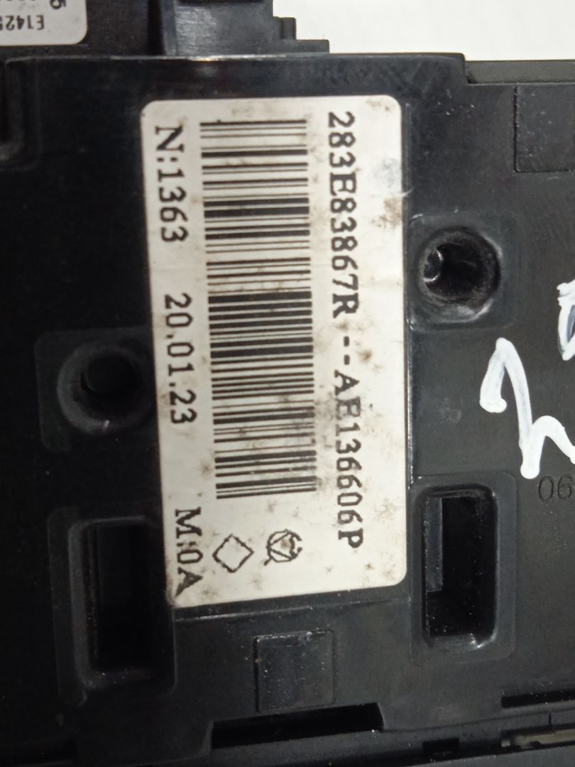 Mando multifuncion renault  no identificado