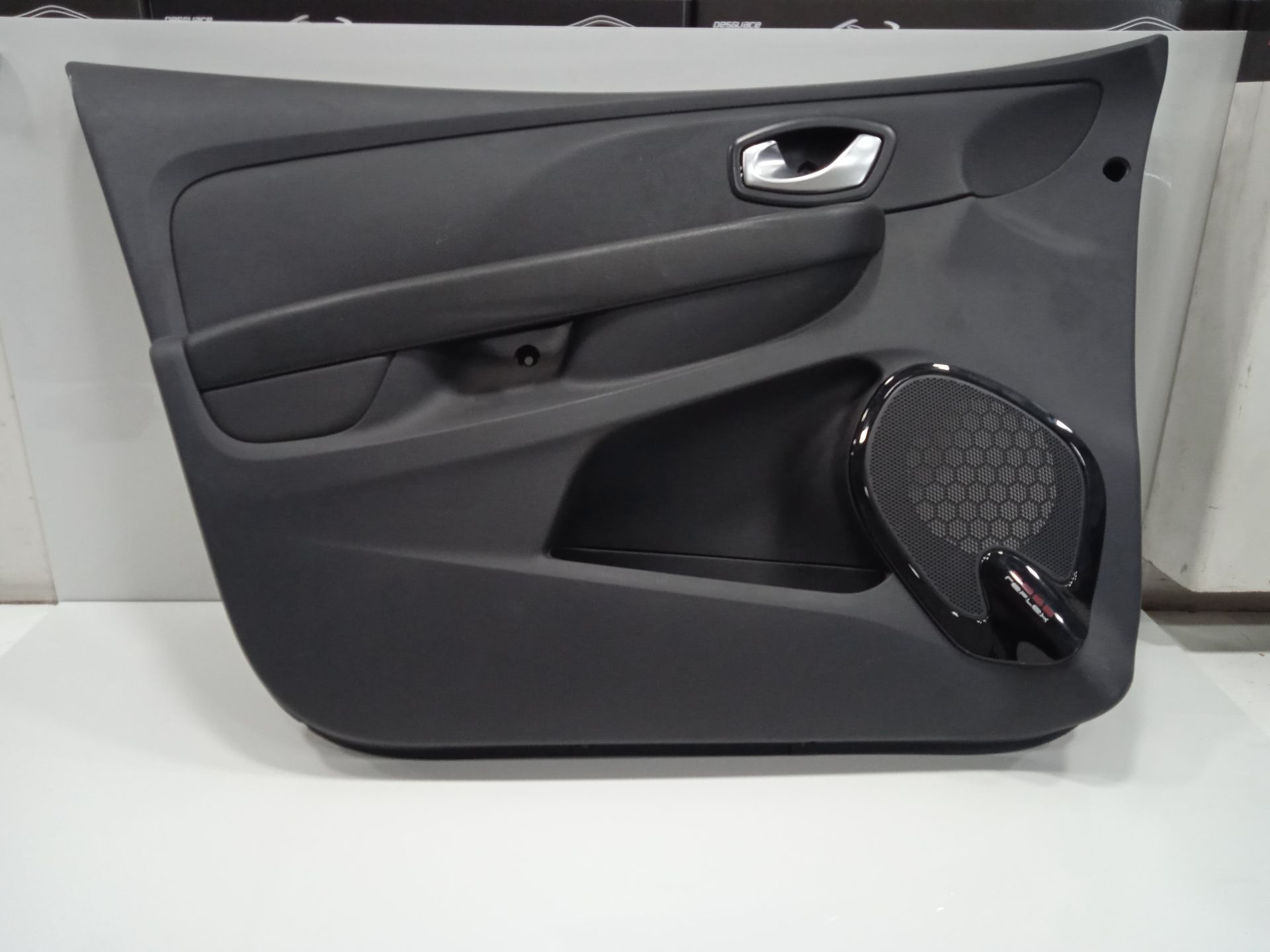No identificado renault clio iv wolfnoir