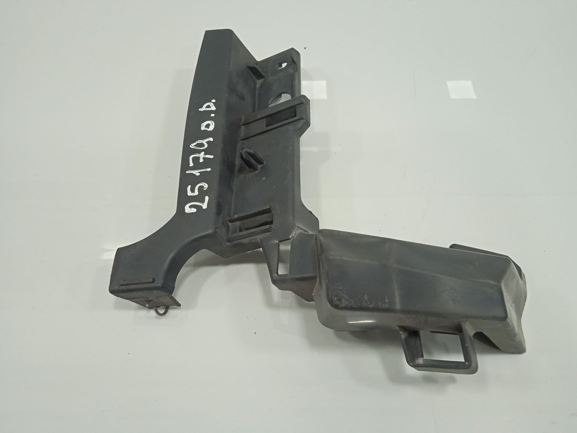 Soporte paragolpes delantero renault clio iv wolfnoir