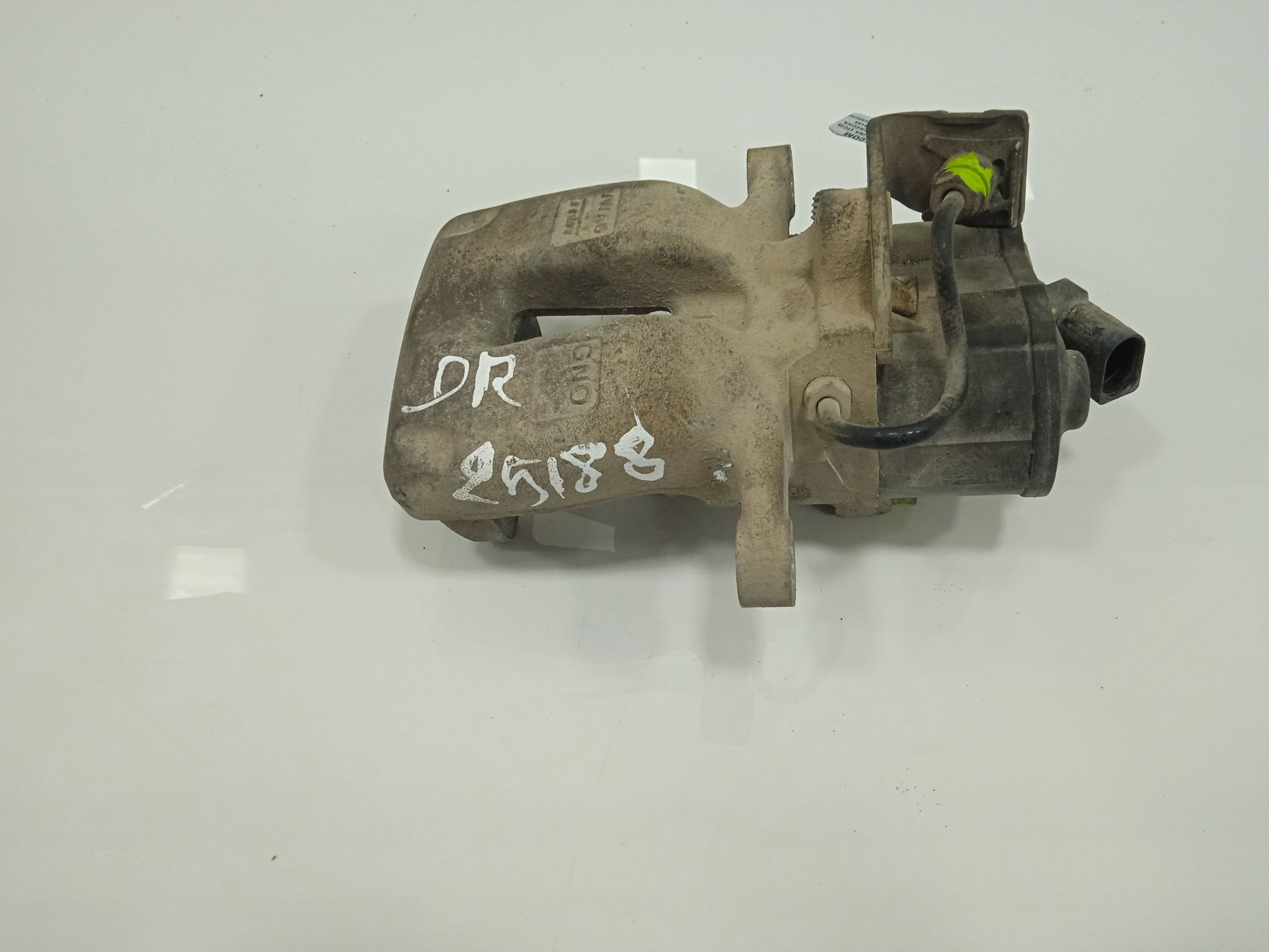 Pinza de freno trasera derecha volkswagen passat berlina (3c2) advance