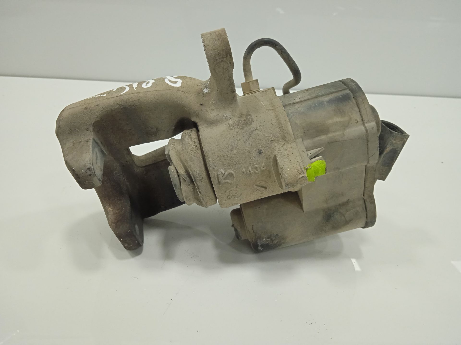 Pinza de freno trasera derecha volkswagen passat berlina (3c2) advance