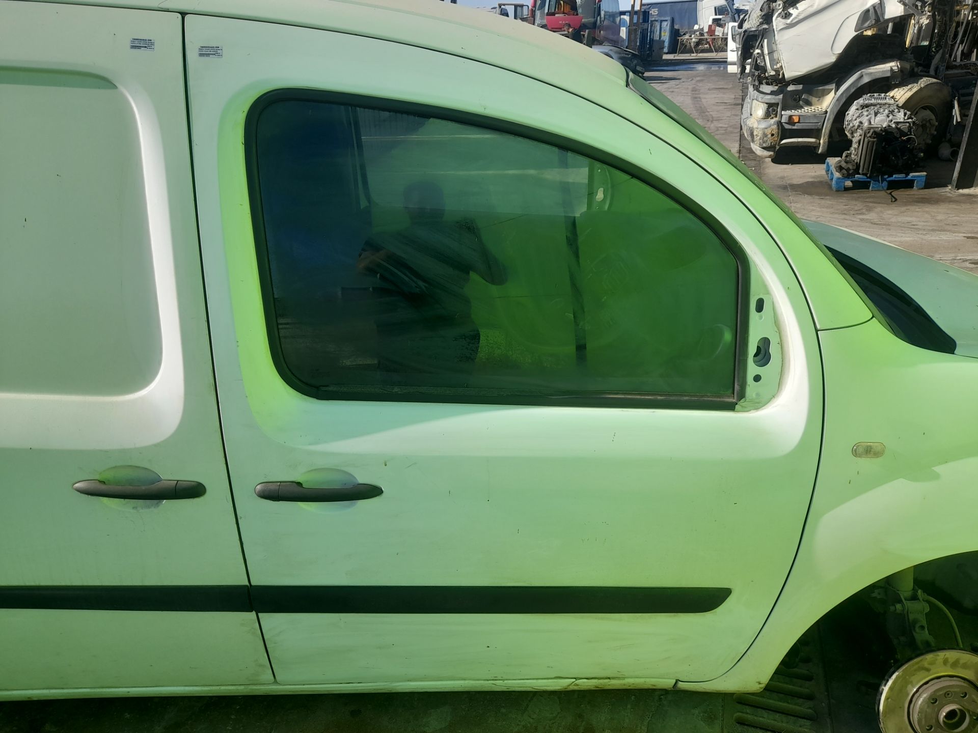 Puerta delantera derecha renault kangoo i (fkc0) express confort