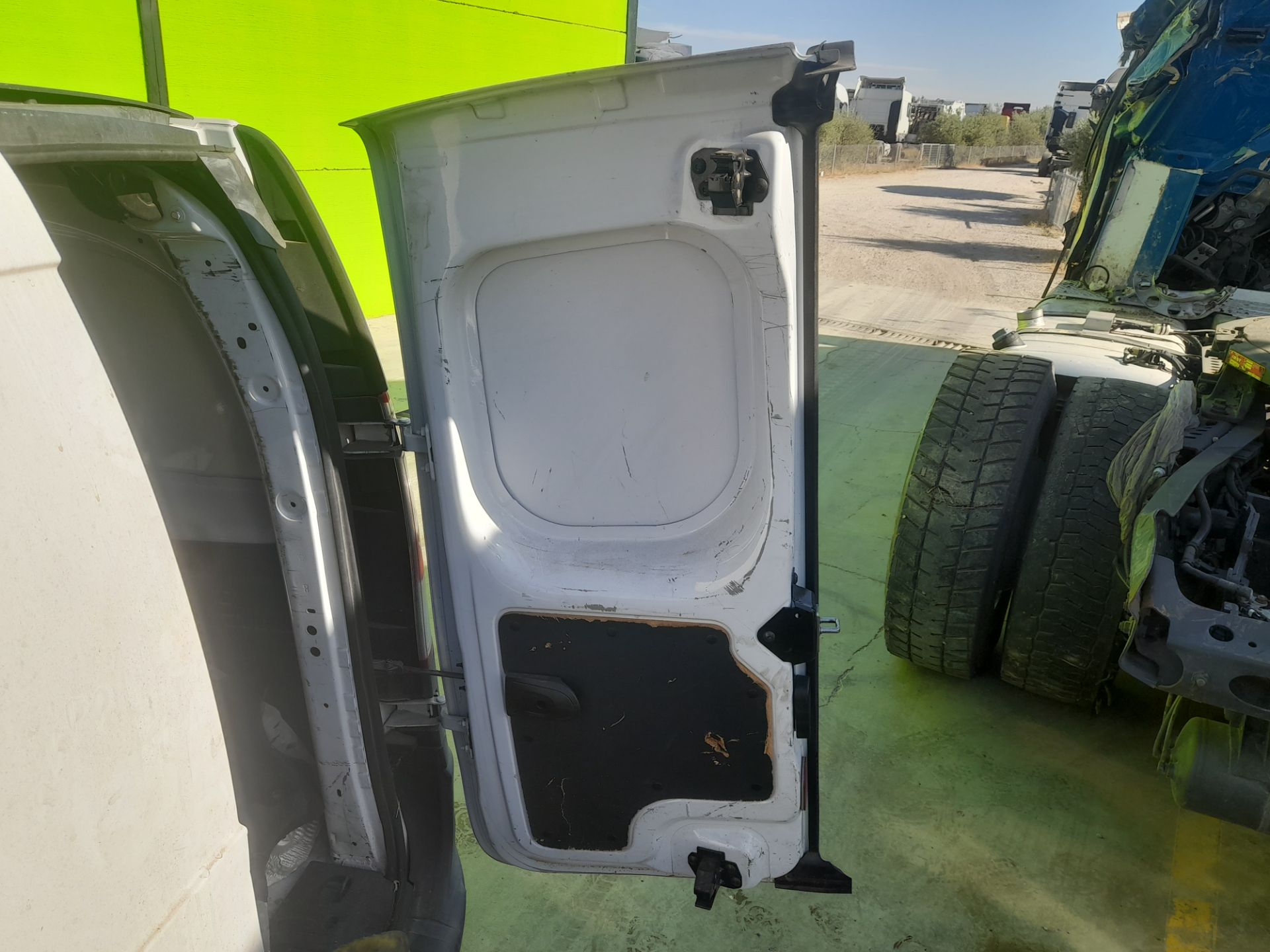 Puerta trasera derecha renault kangoo i (fkc0) express confort