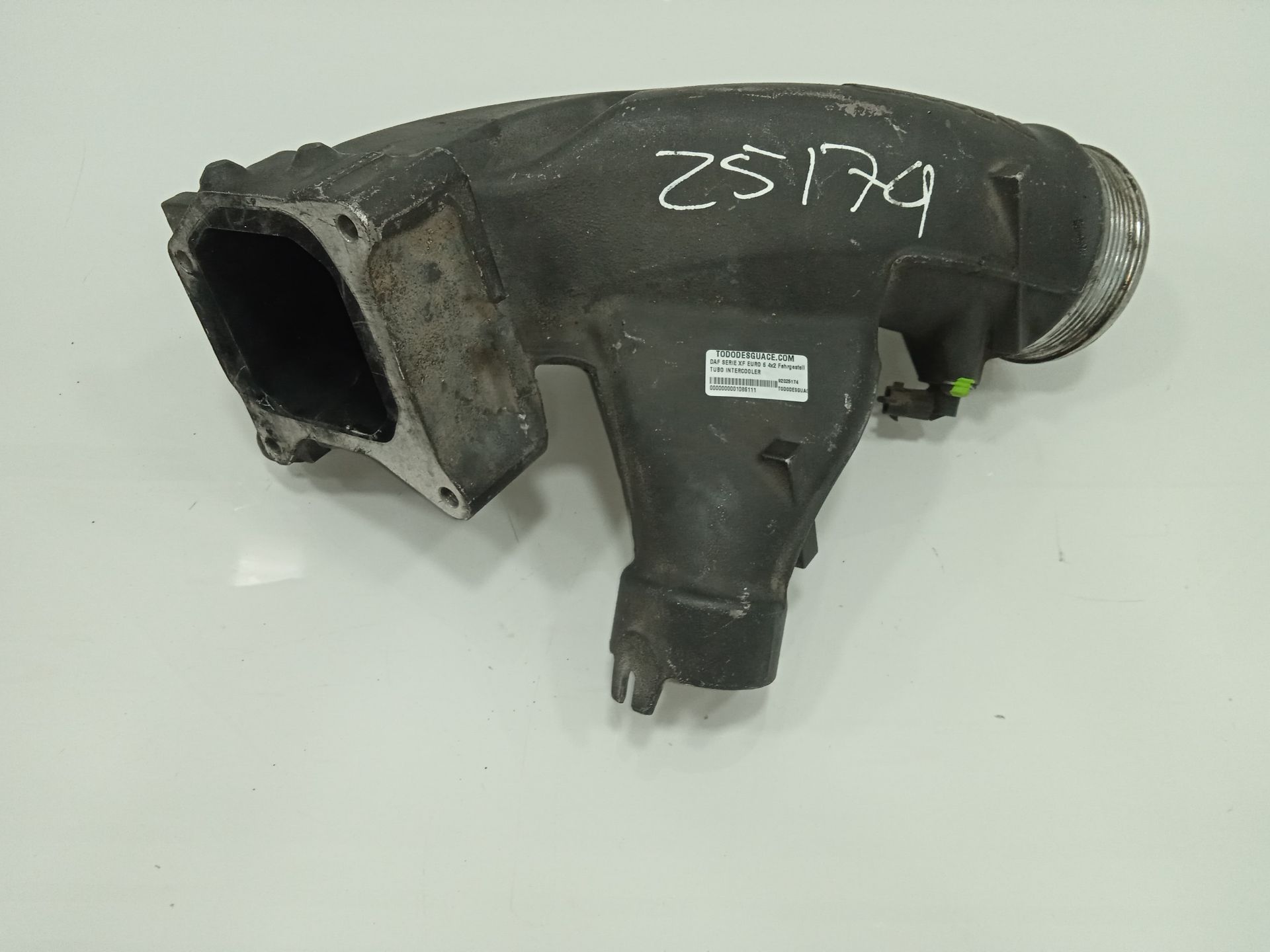 No identificado daf xf (euro 6) 4x2 fahrgestell spacecab