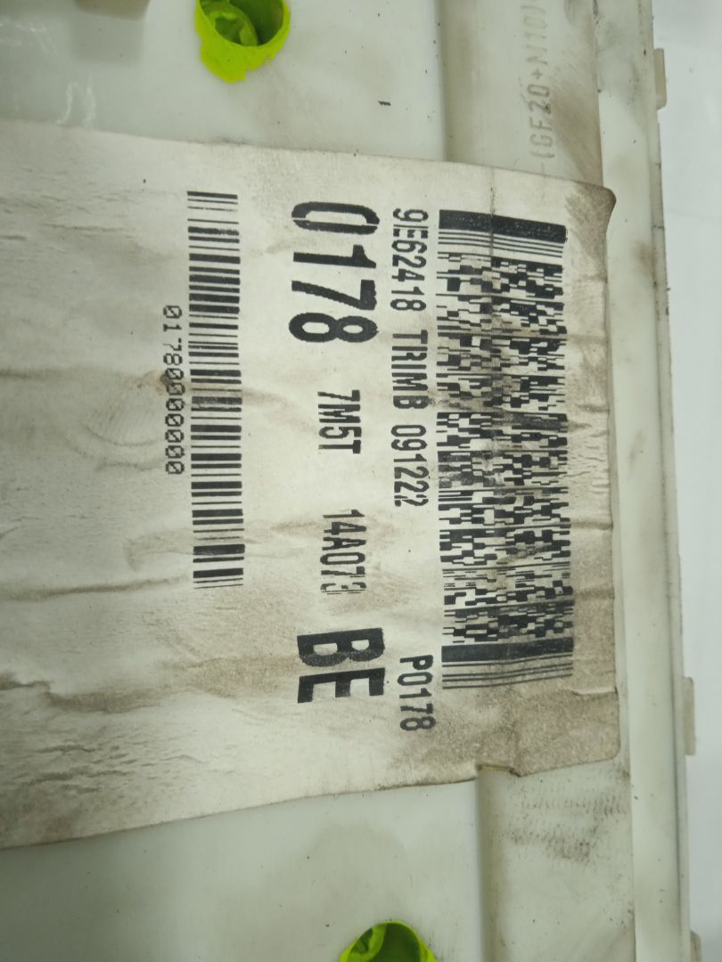 Caja reles / fusibles ford focus berlina (cb4) business