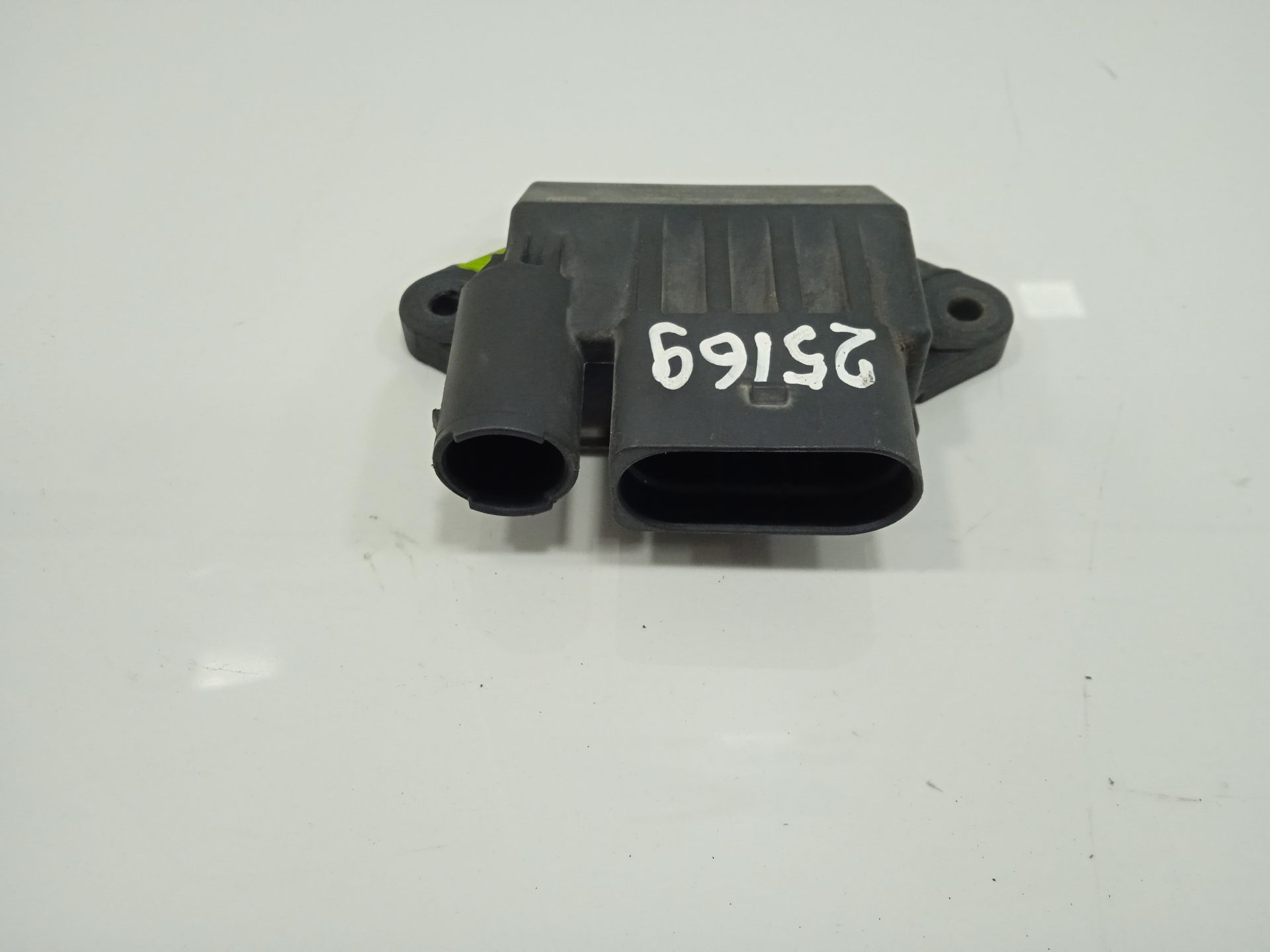 Caja precalentamiento mercedes-benz clase r (bm 251) 320 cdi (251.022)