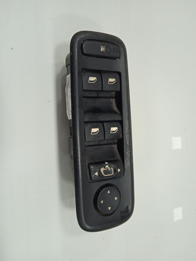 Mando elevalunas delantero izquierdo peugeot 807 sr pack