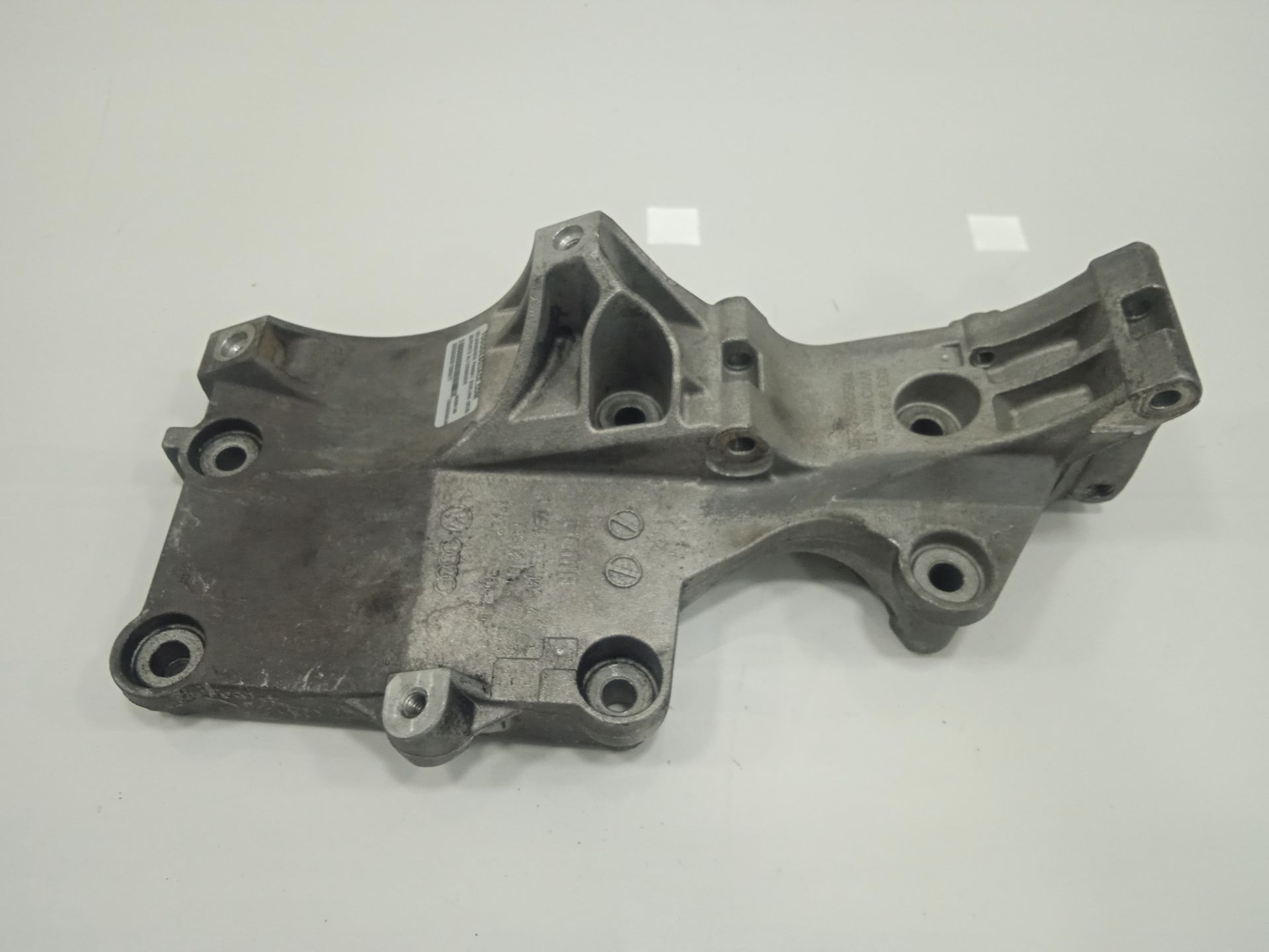 Soporte alternador volkswagen passat berlina (3c2) advance