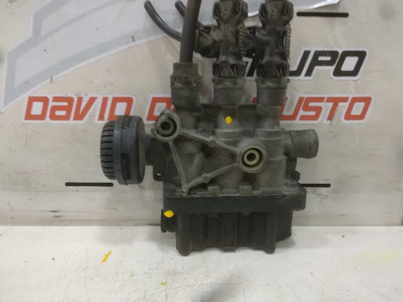  valvula control de suspension ecas   mercedes axor 2-ejes 18 ton 2004 - 1843 4x2 om 457 la l (largo) 12.0 r6 diesel (om 457 la)