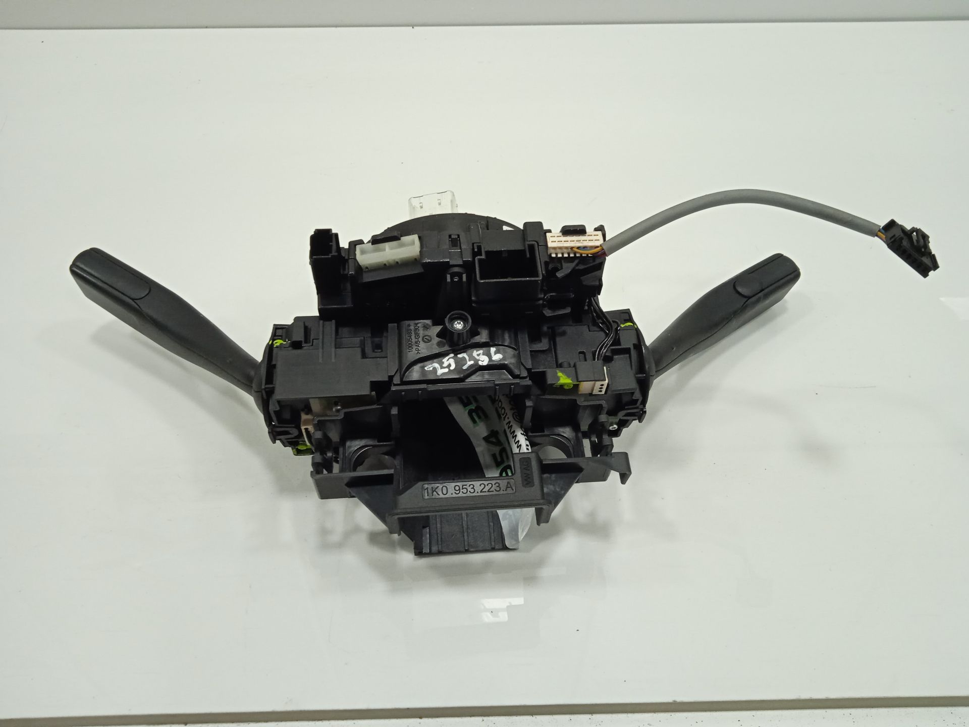 No identificado volkswagen golf vi (5k1)(10.2008) advance