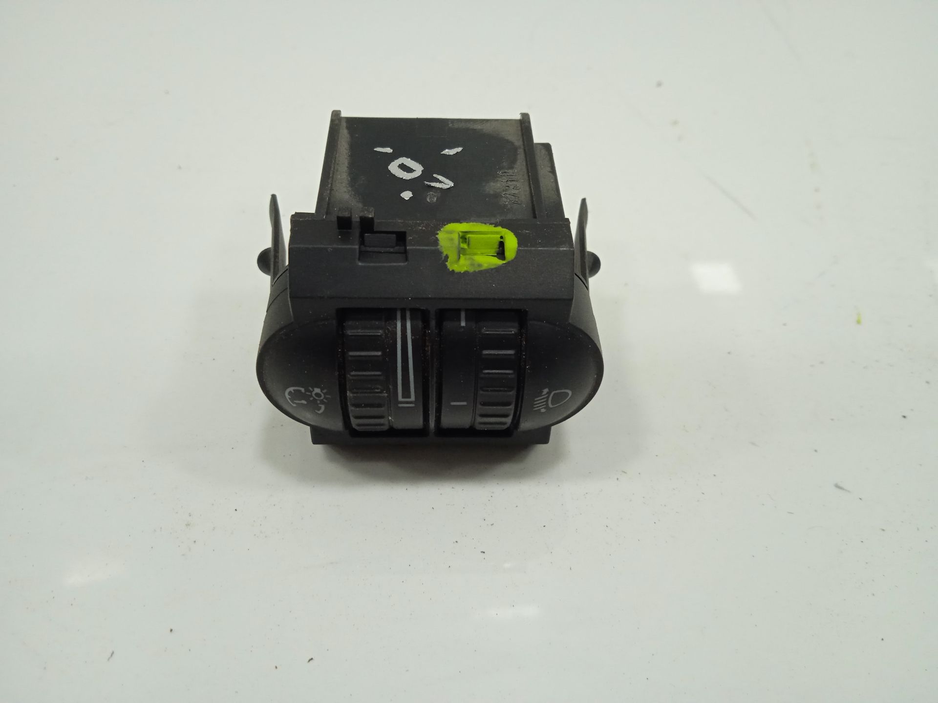 No identificado volkswagen golf vi (5k1)(10.2008) advance