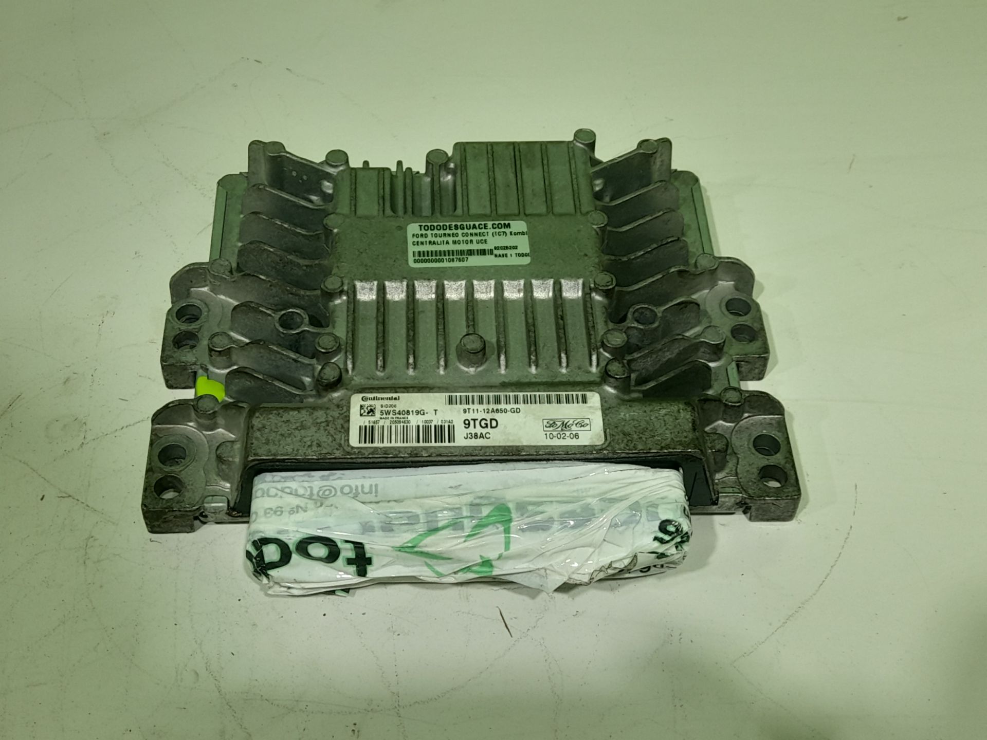 Centralita motor uce ford tourneo connect (tc7) kombi corta (2009)