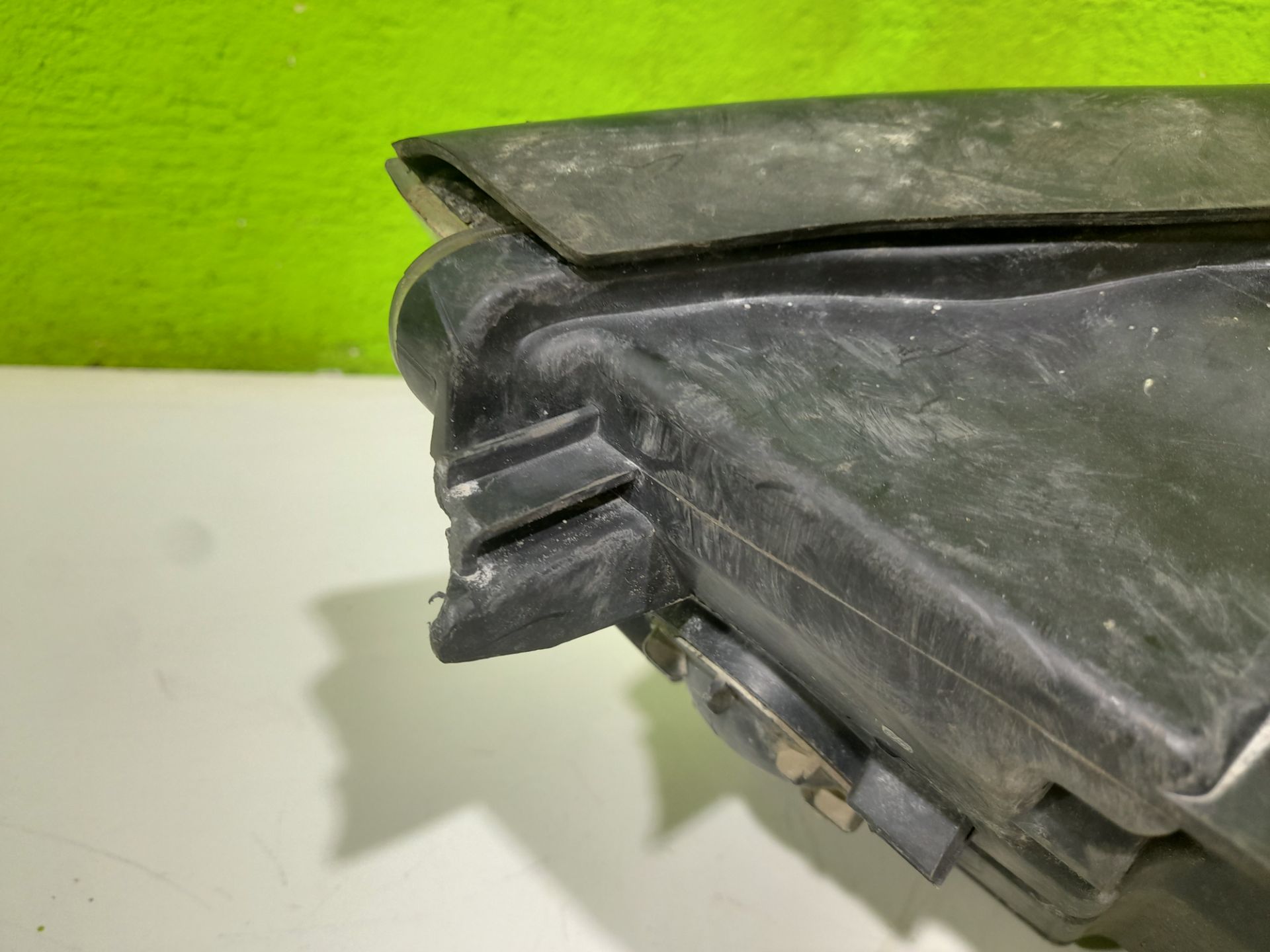 Faro derecho ssangyong xlv premium 4x2