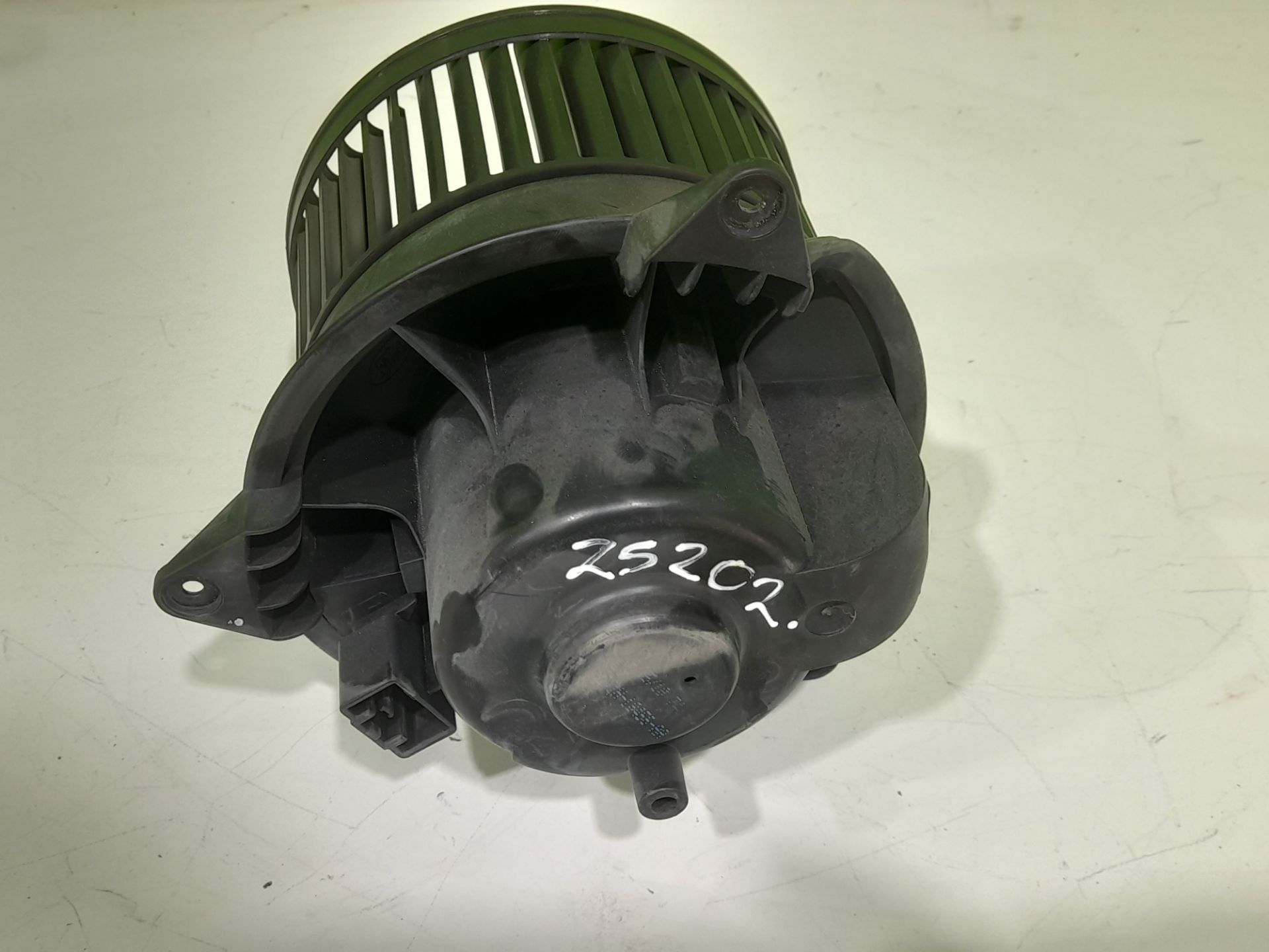 Motor calefaccion ford tourneo connect (tc7) kombi corta (2009)