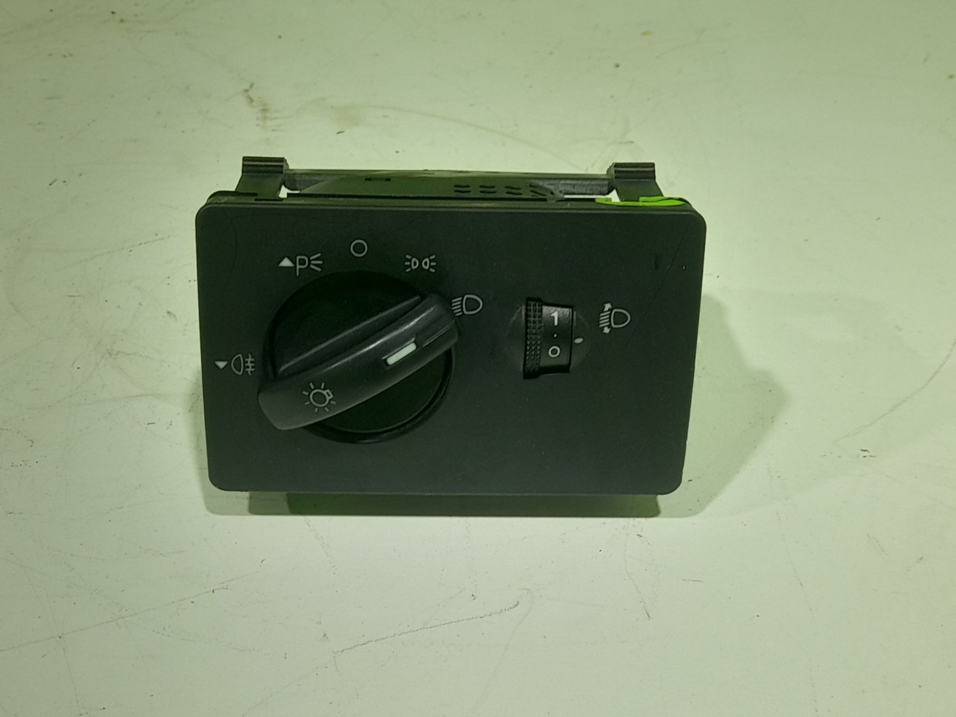 Mando luces ford tourneo connect (tc7) kombi corta (2009)