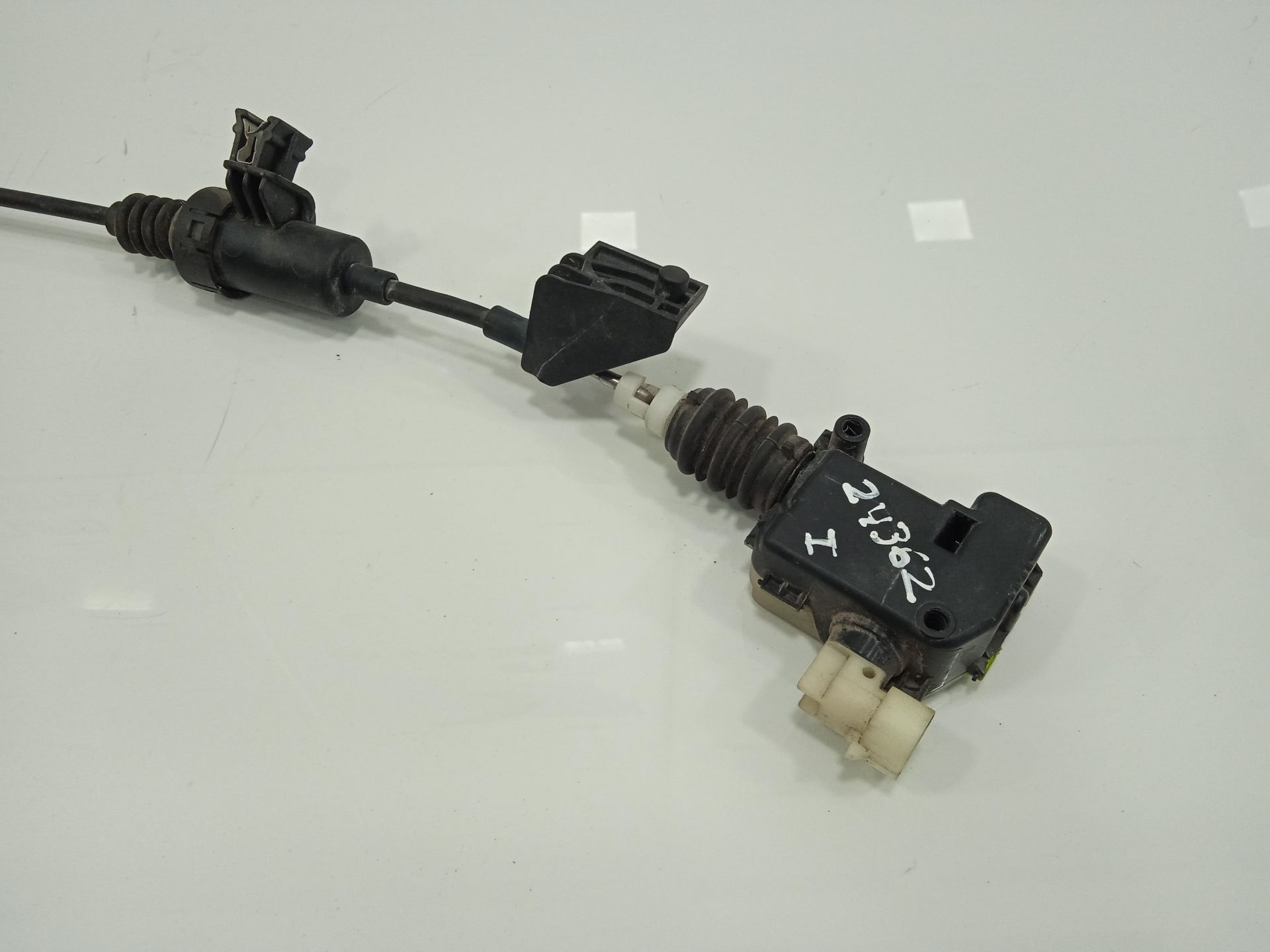 No identificado tesla model s basis