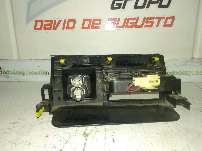  cenicero   toyota land cruiser (j12) 3.0 d-4d gx 3.0 turbodiesel